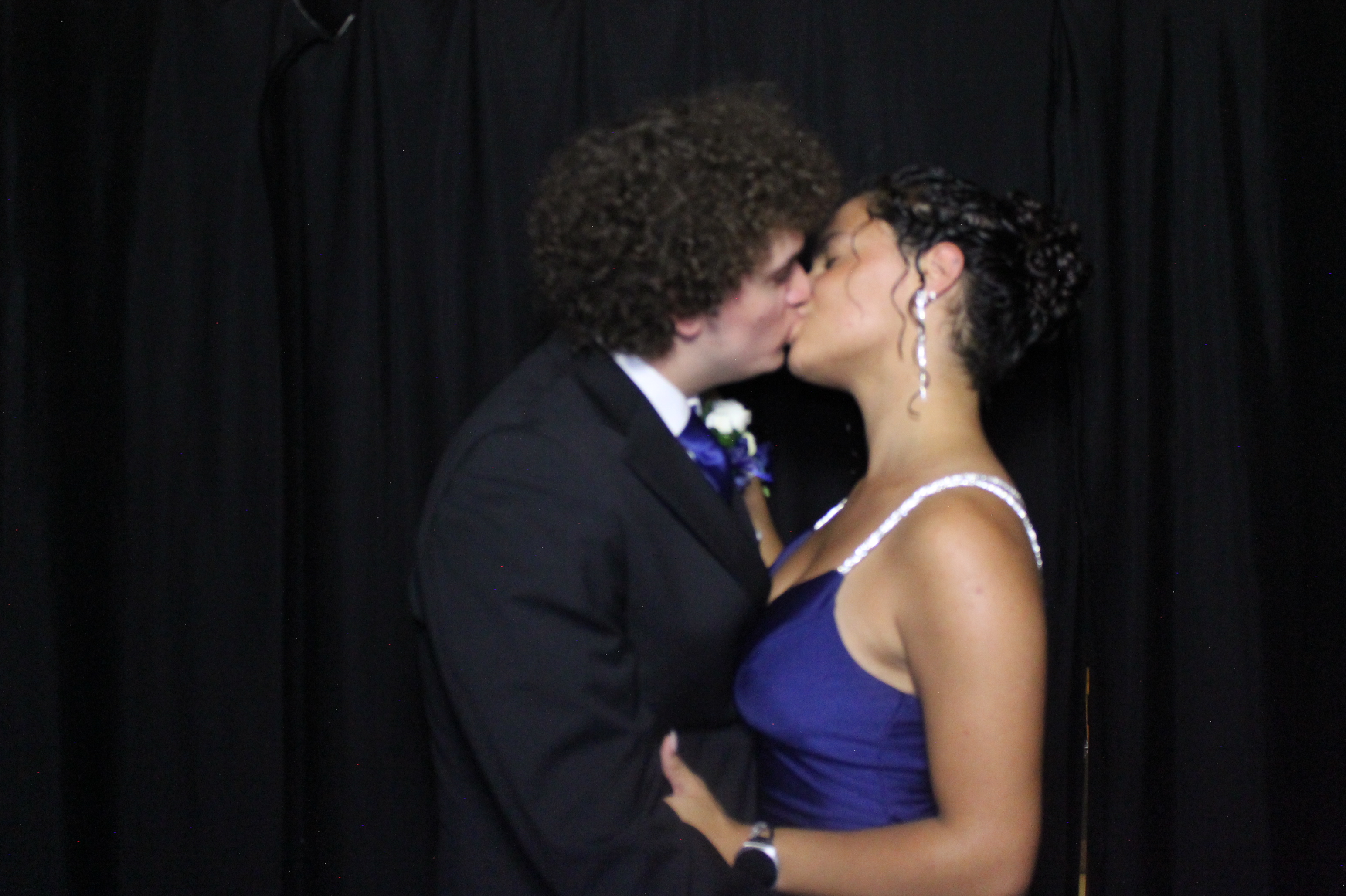 WHHS Homecoming | View more photos from the event at gallery.photoboothcincy.com/u/PhotoBoothCincy/WHHS-Homecoming
