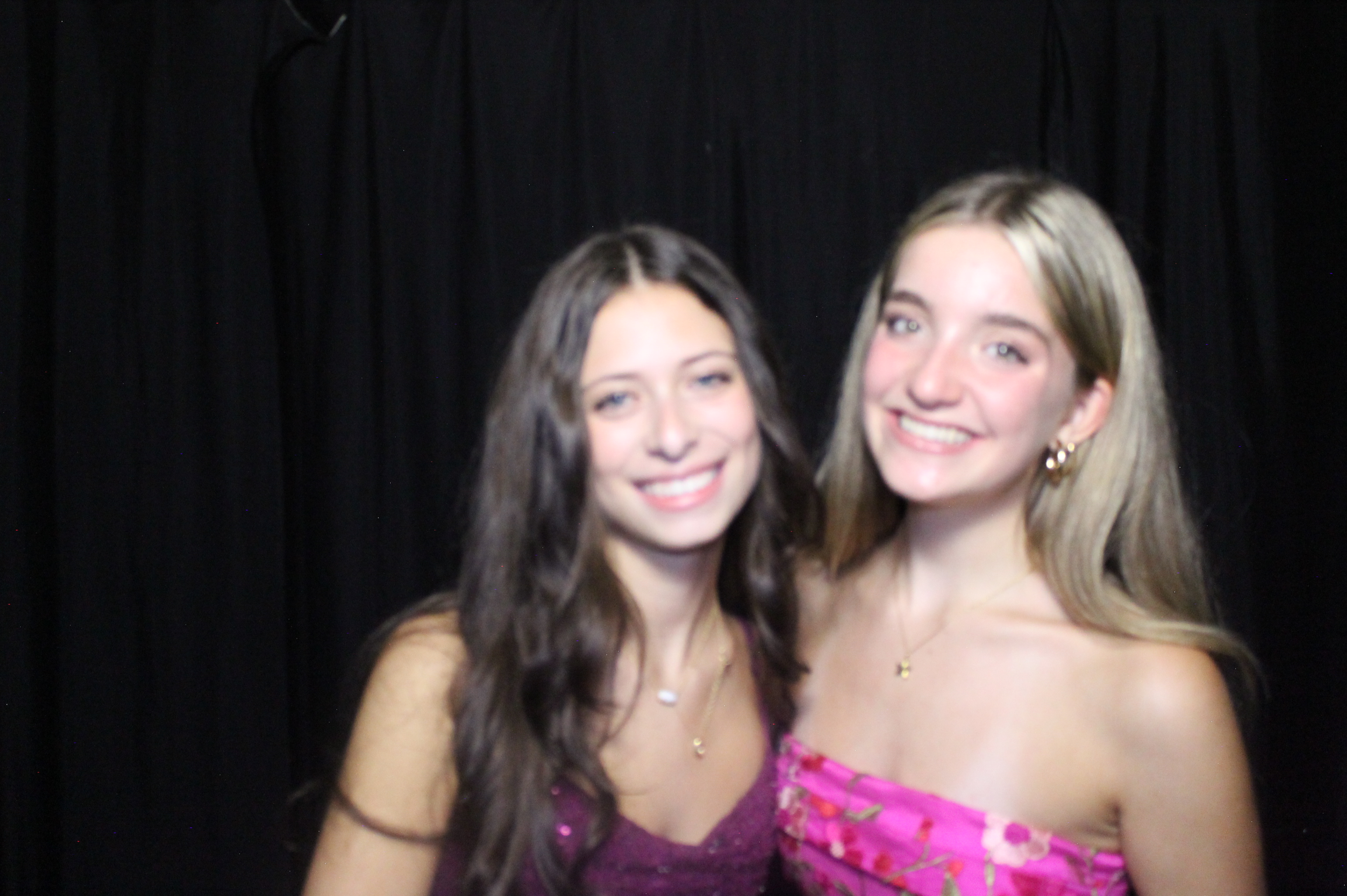 WHHS Homecoming | View more photos from the event at gallery.photoboothcincy.com/u/PhotoBoothCincy/WHHS-Homecoming