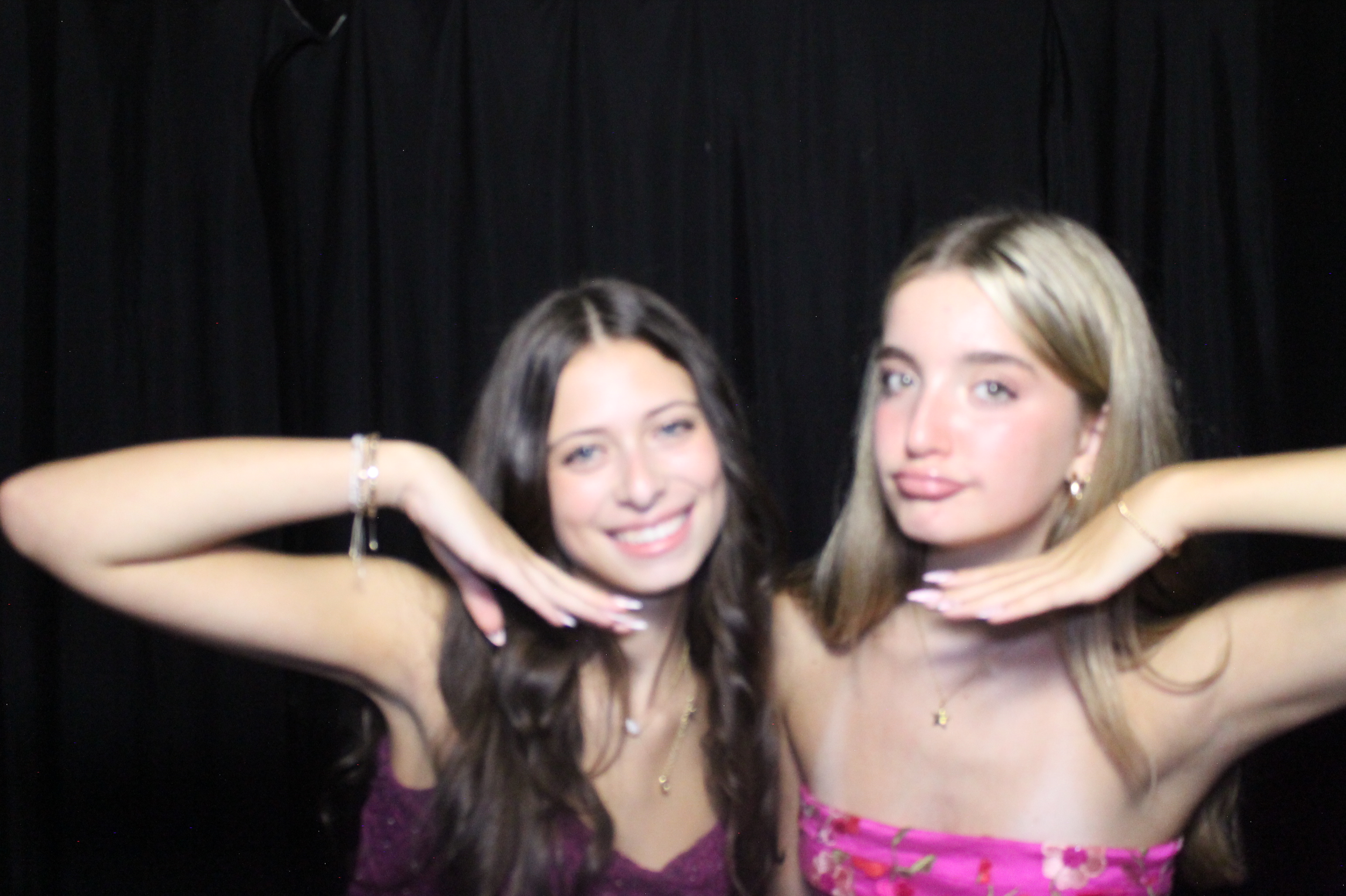 WHHS Homecoming | View more photos from the event at gallery.photoboothcincy.com/u/PhotoBoothCincy/WHHS-Homecoming