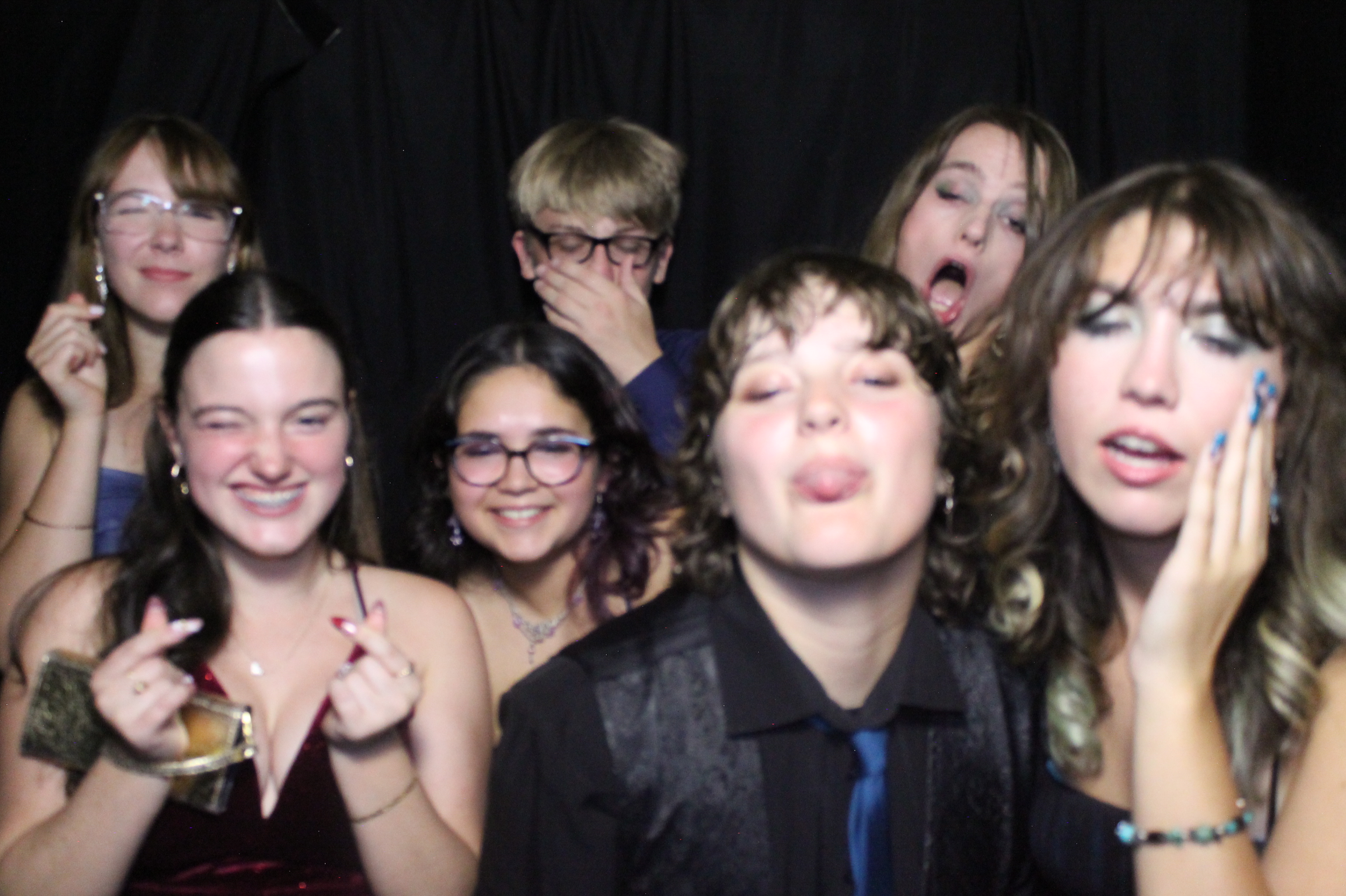 WHHS Homecoming | View more photos from the event at gallery.photoboothcincy.com/u/PhotoBoothCincy/WHHS-Homecoming