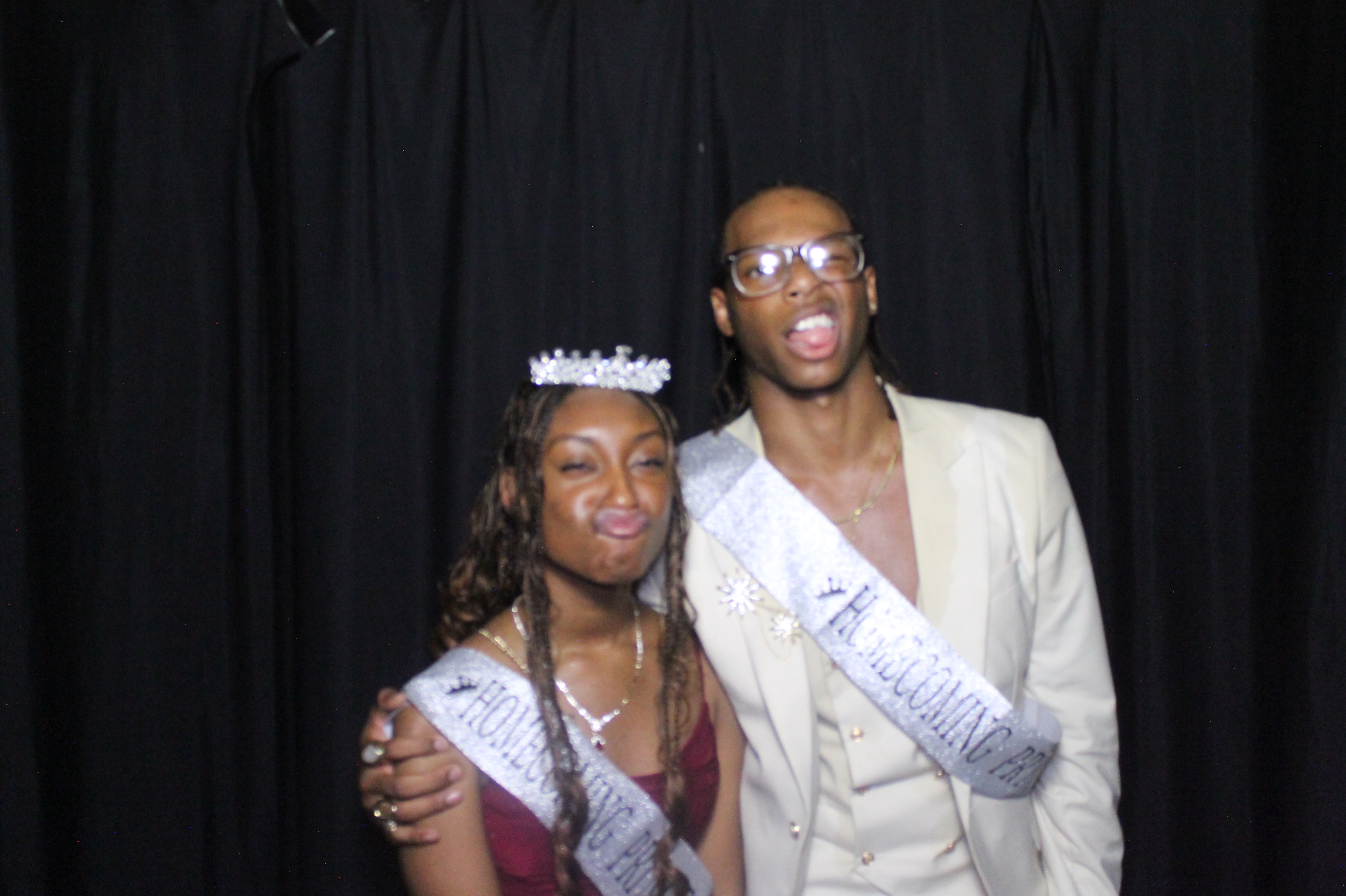 WHHS Homecoming | View more photos from the event at gallery.photoboothcincy.com/u/PhotoBoothCincy/WHHS-Homecoming