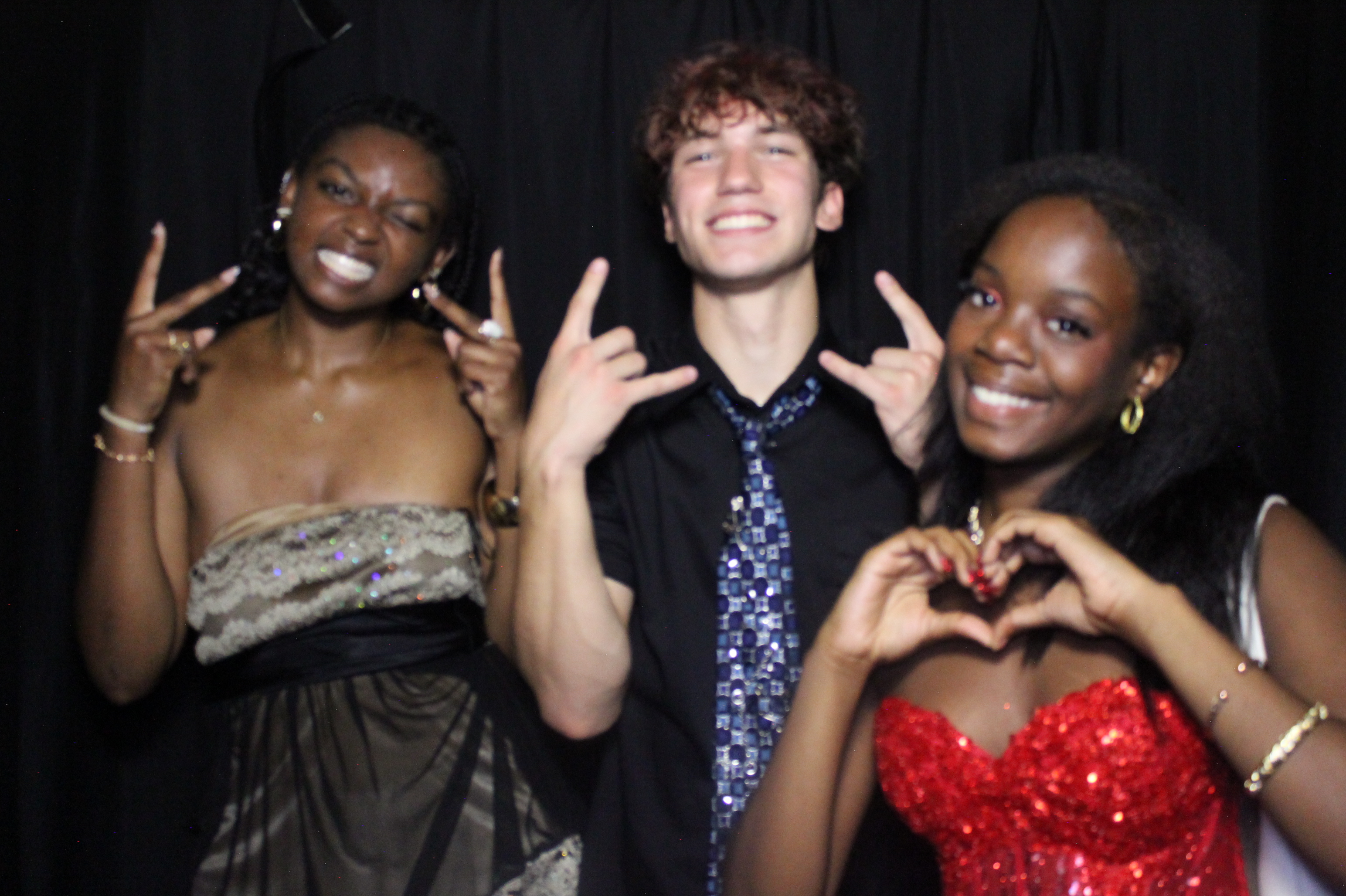 WHHS Homecoming | View more photos from the event at gallery.photoboothcincy.com/u/PhotoBoothCincy/WHHS-Homecoming