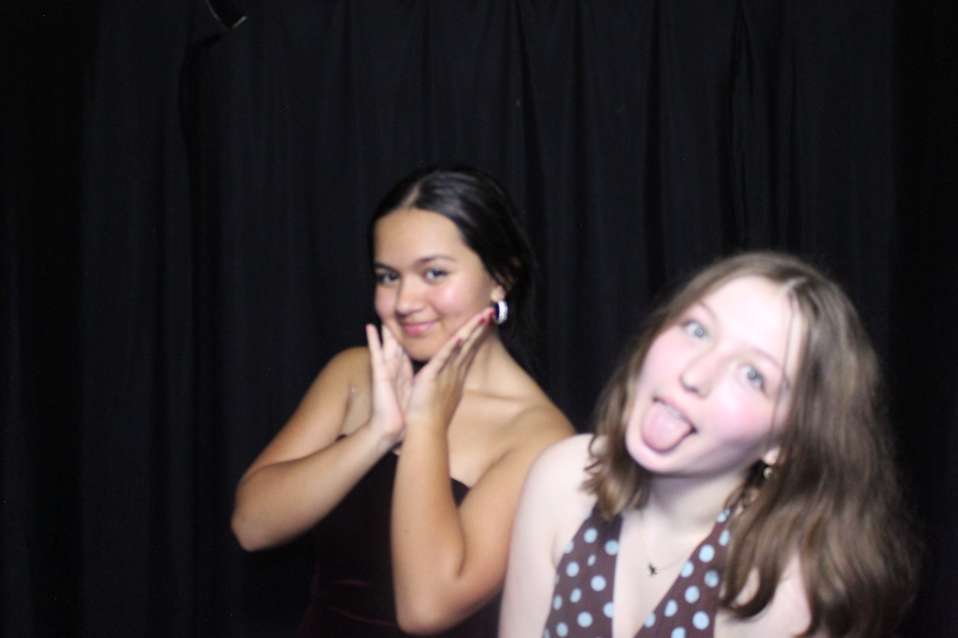 WHHS Homecoming | View more photos from the event at gallery.photoboothcincy.com/u/PhotoBoothCincy/WHHS-Homecoming