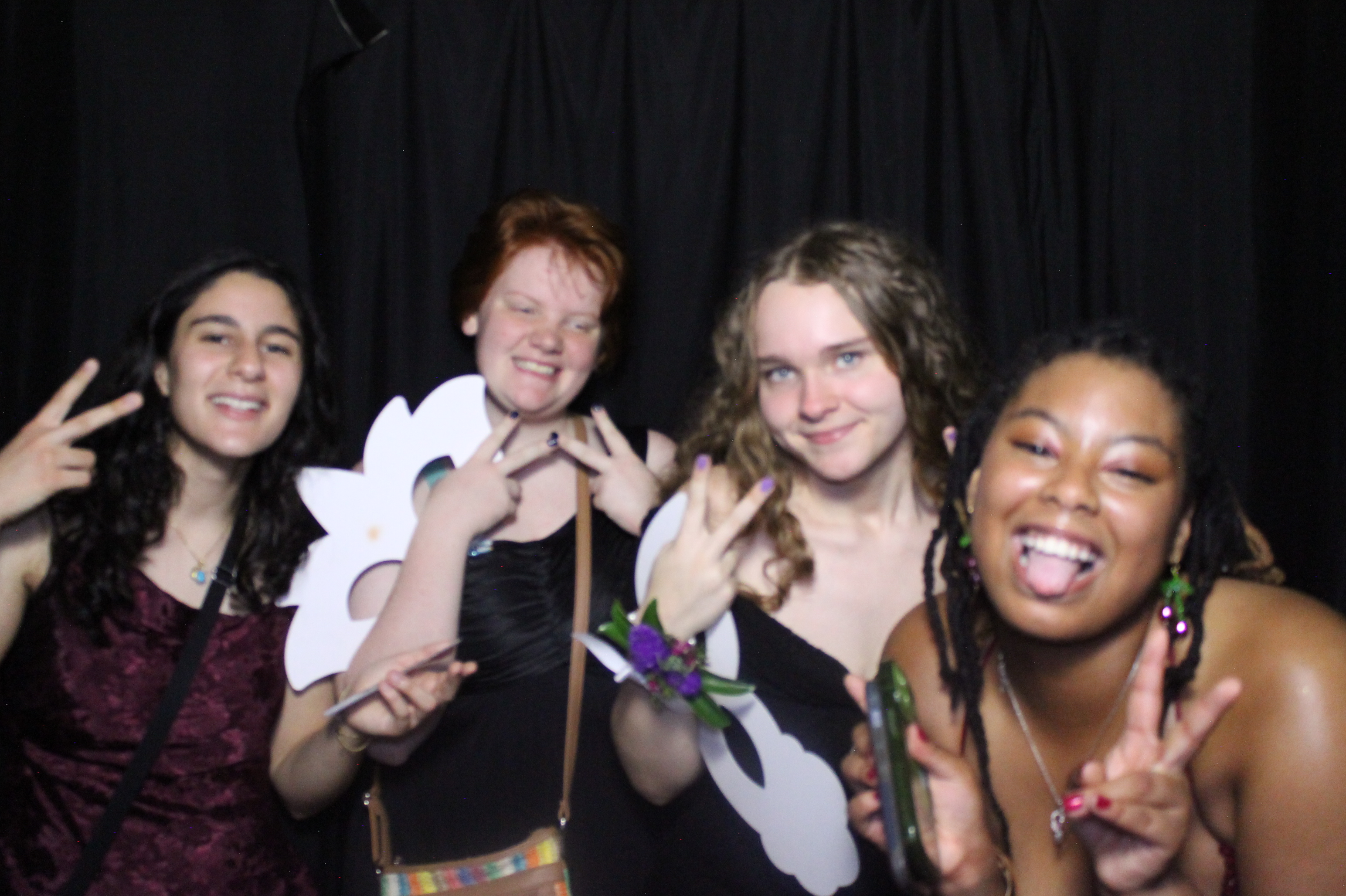 WHHS Homecoming | View more photos from the event at gallery.photoboothcincy.com/u/PhotoBoothCincy/WHHS-Homecoming