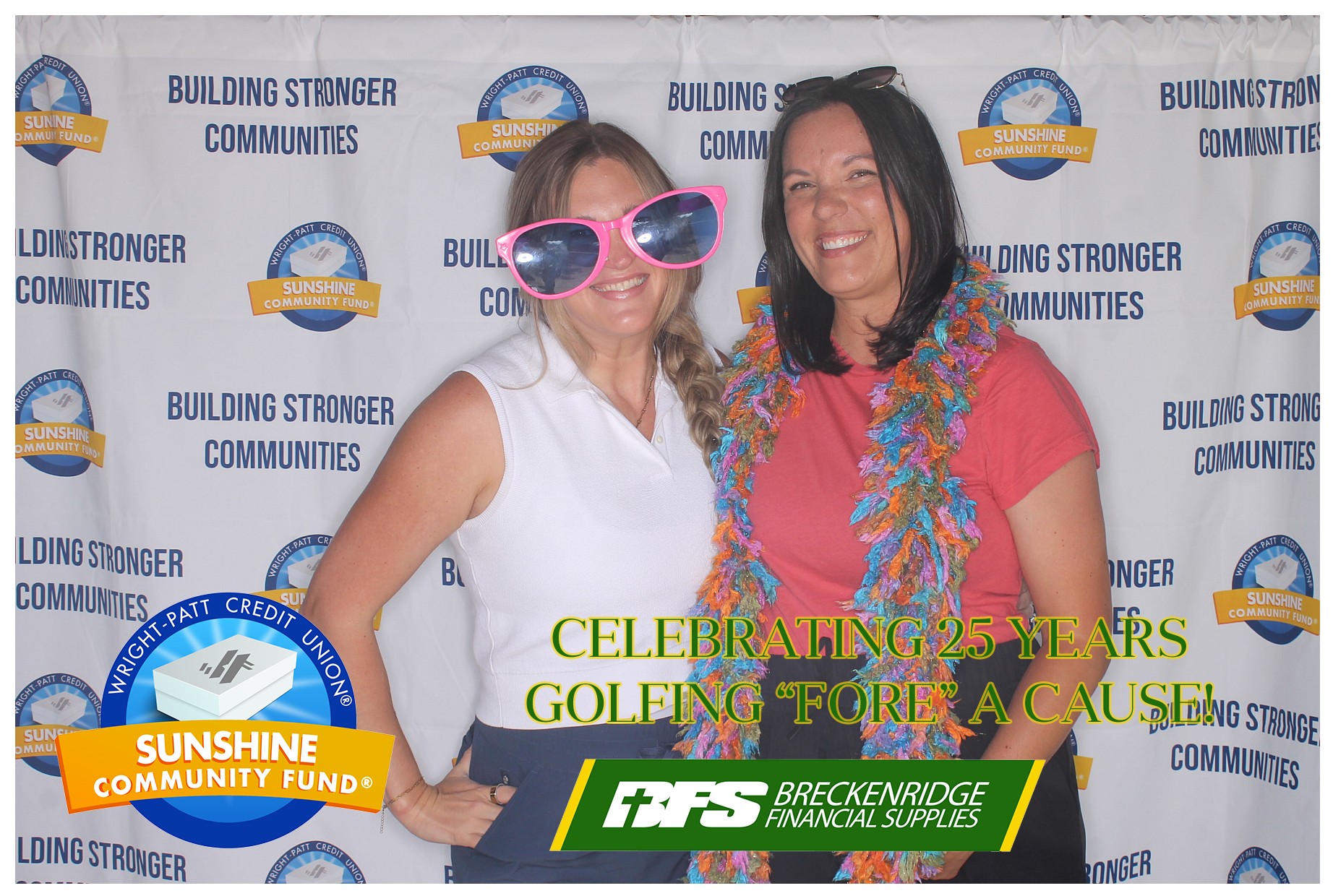 WPCU Gold Outing | View more photos from the event at gallery.photoboothcincy.com/u/PhotoBoothCincy/WPCU-Gold-Outing
