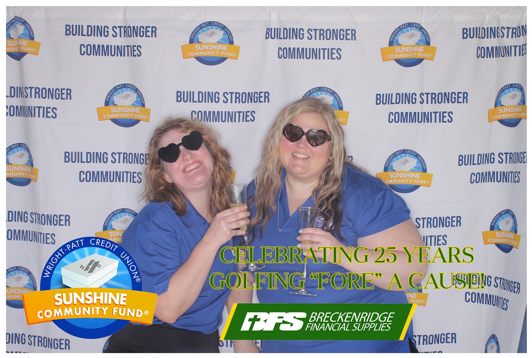 WPCU Gold Outing | View more photos from the event at gallery.photoboothcincy.com/u/PhotoBoothCincy/WPCU-Gold-Outing