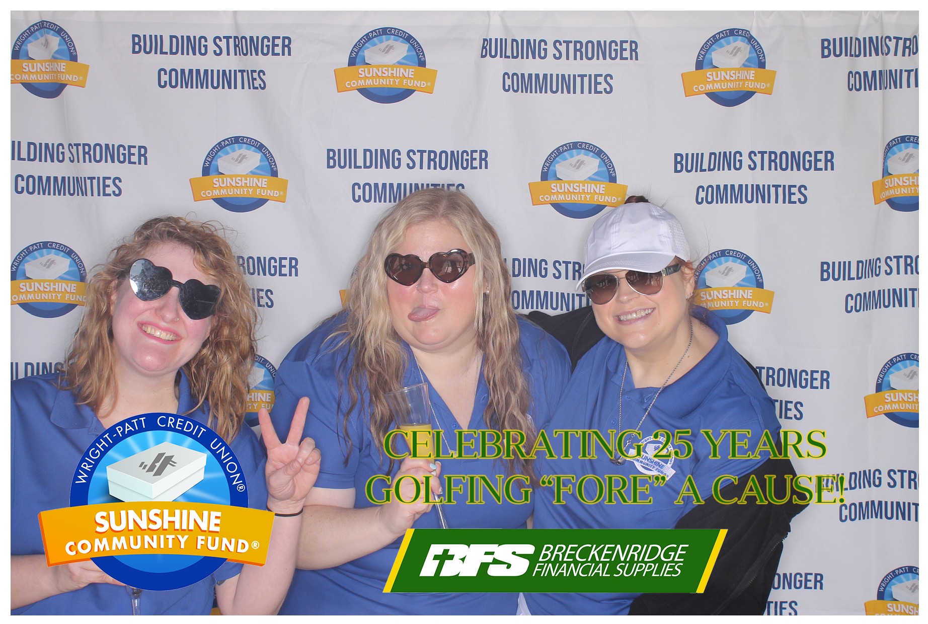 WPCU Gold Outing | View more photos from the event at gallery.photoboothcincy.com/u/PhotoBoothCincy/WPCU-Gold-Outing