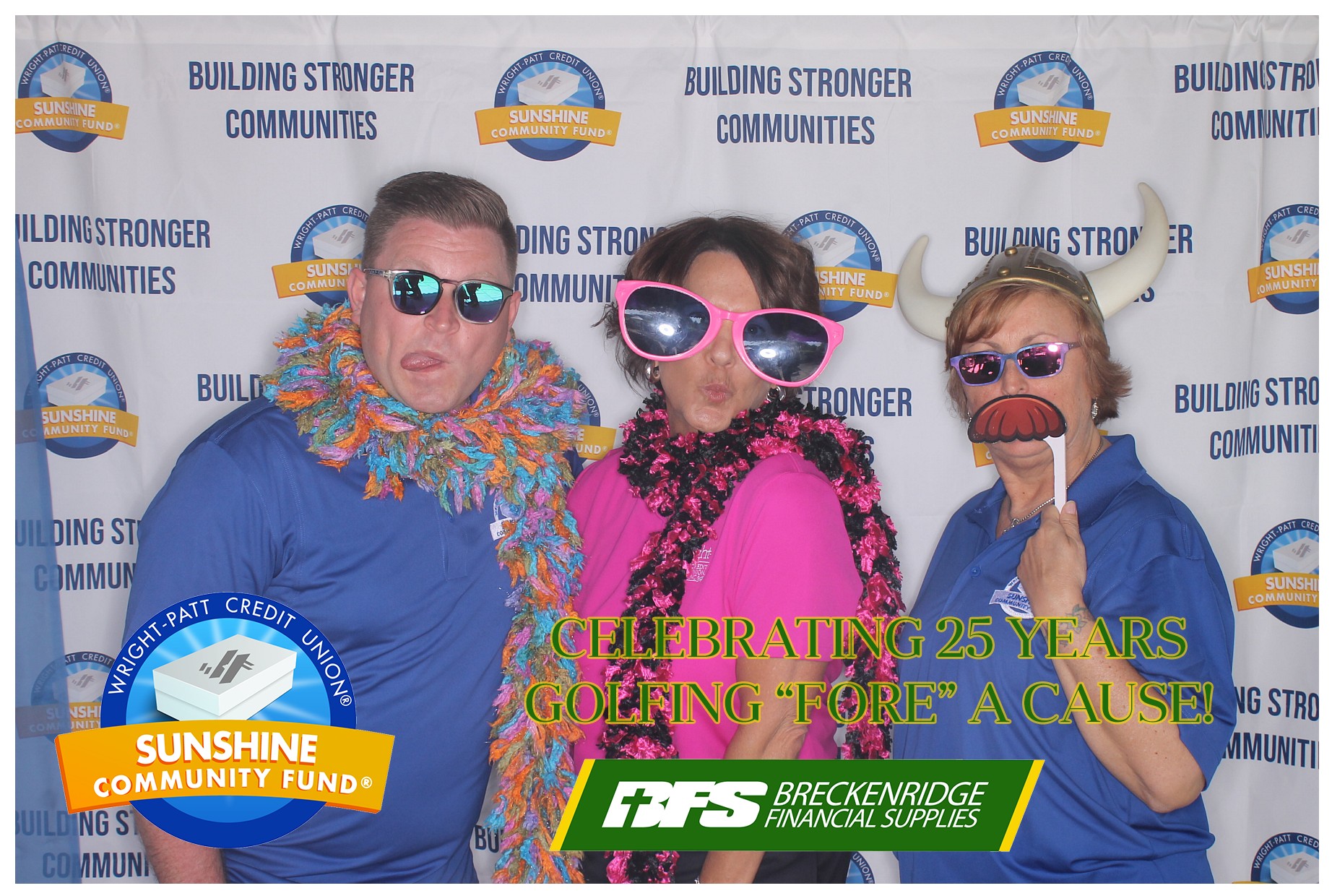 WPCU Gold Outing | View more photos from the event at gallery.photoboothcincy.com/u/PhotoBoothCincy/WPCU-Gold-Outing