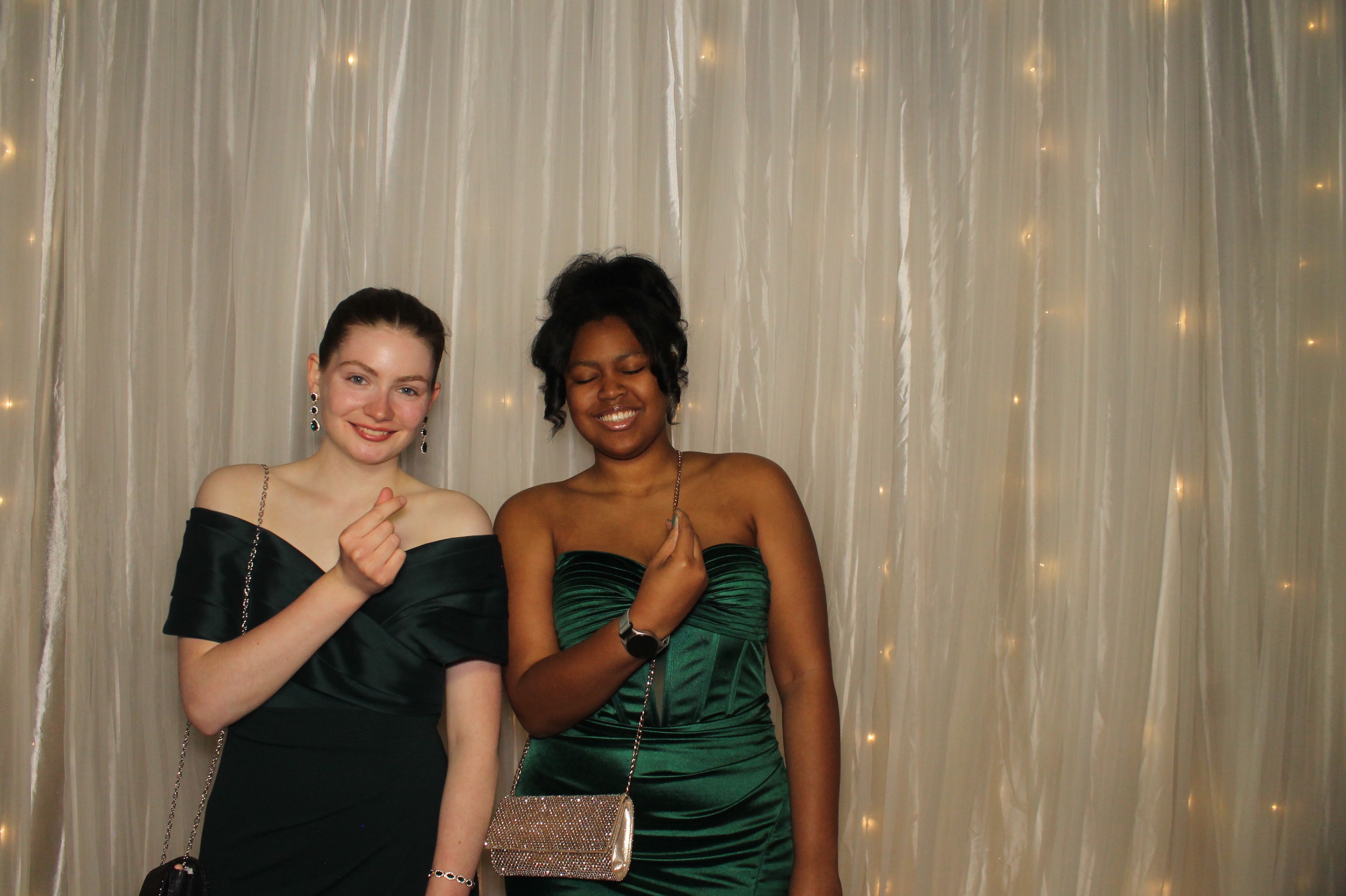 Walnut Hills Prom | View more photos from the event at gallery.photoboothcincy.com/u/PhotoBoothCincy/Walnut-Hills-Prom