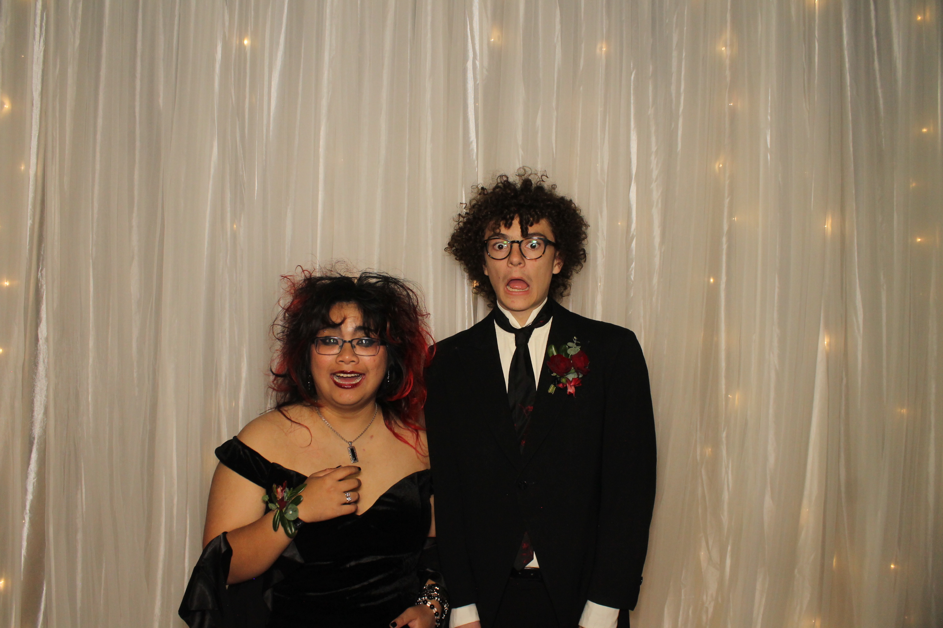 Walnut Hills Prom | View more photos from the event at gallery.photoboothcincy.com/u/PhotoBoothCincy/Walnut-Hills-Prom
