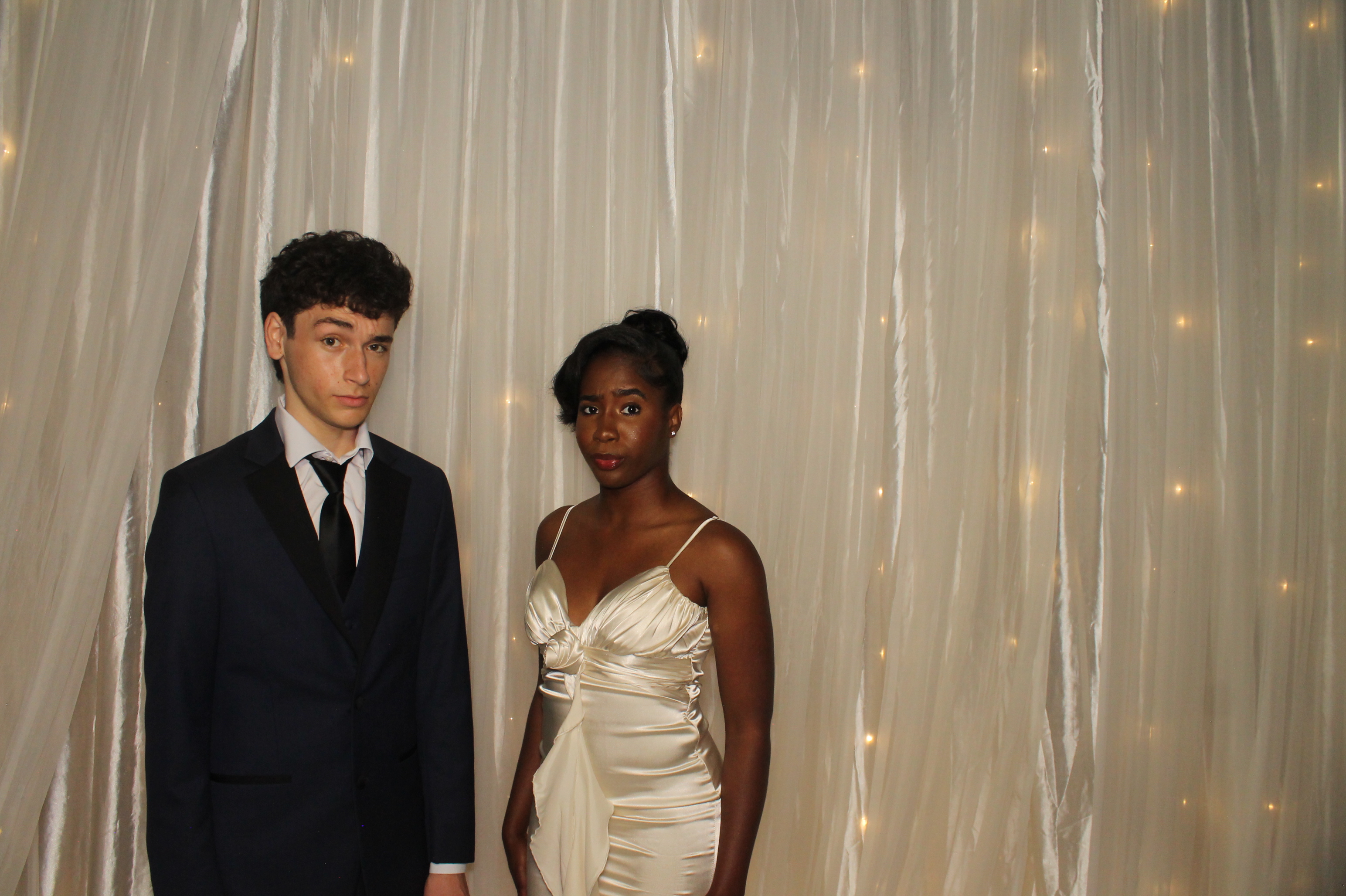 Walnut Hills Prom | View more photos from the event at gallery.photoboothcincy.com/u/PhotoBoothCincy/Walnut-Hills-Prom