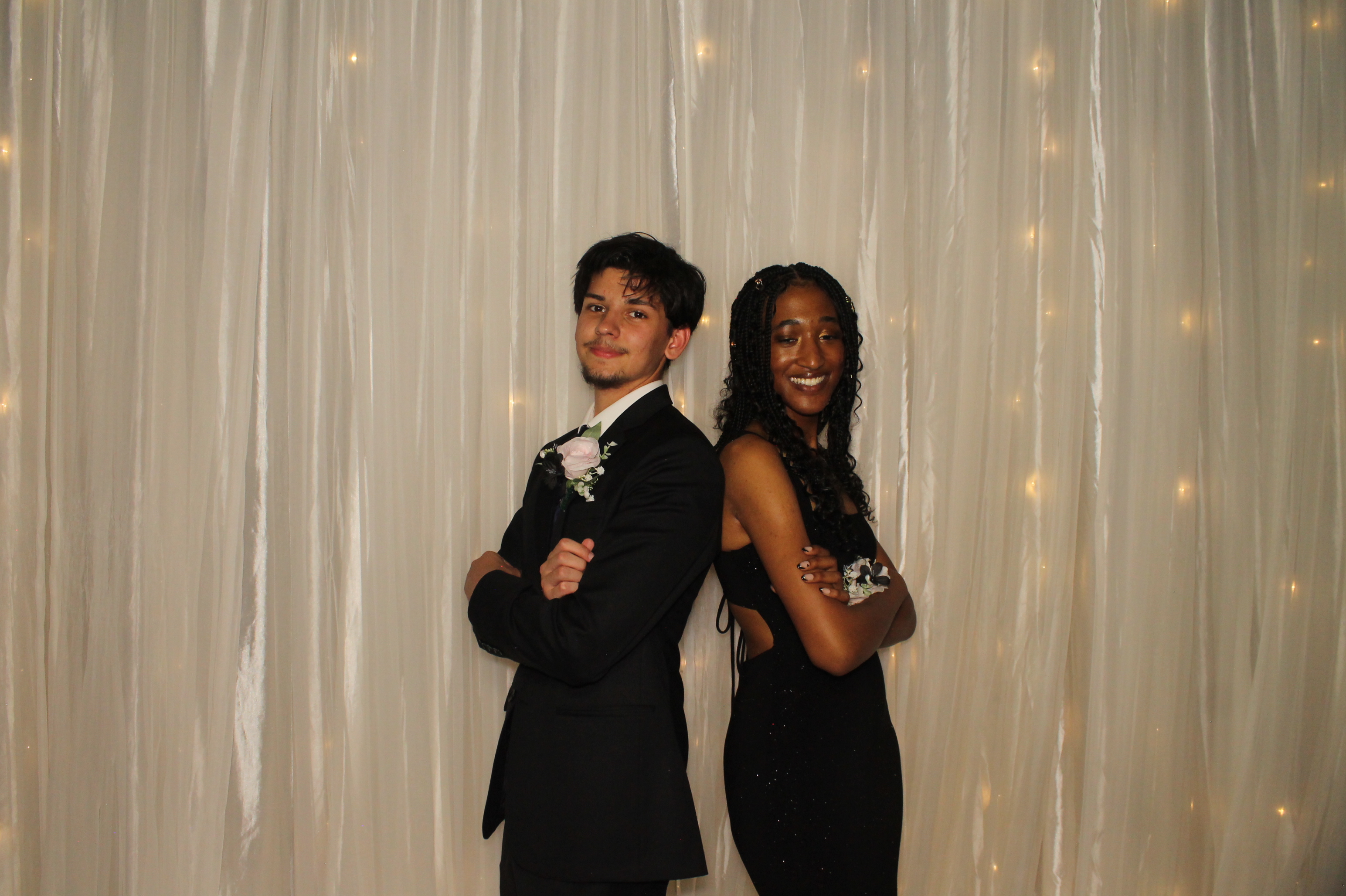 Walnut Hills Prom | View more photos from the event at gallery.photoboothcincy.com/u/PhotoBoothCincy/Walnut-Hills-Prom