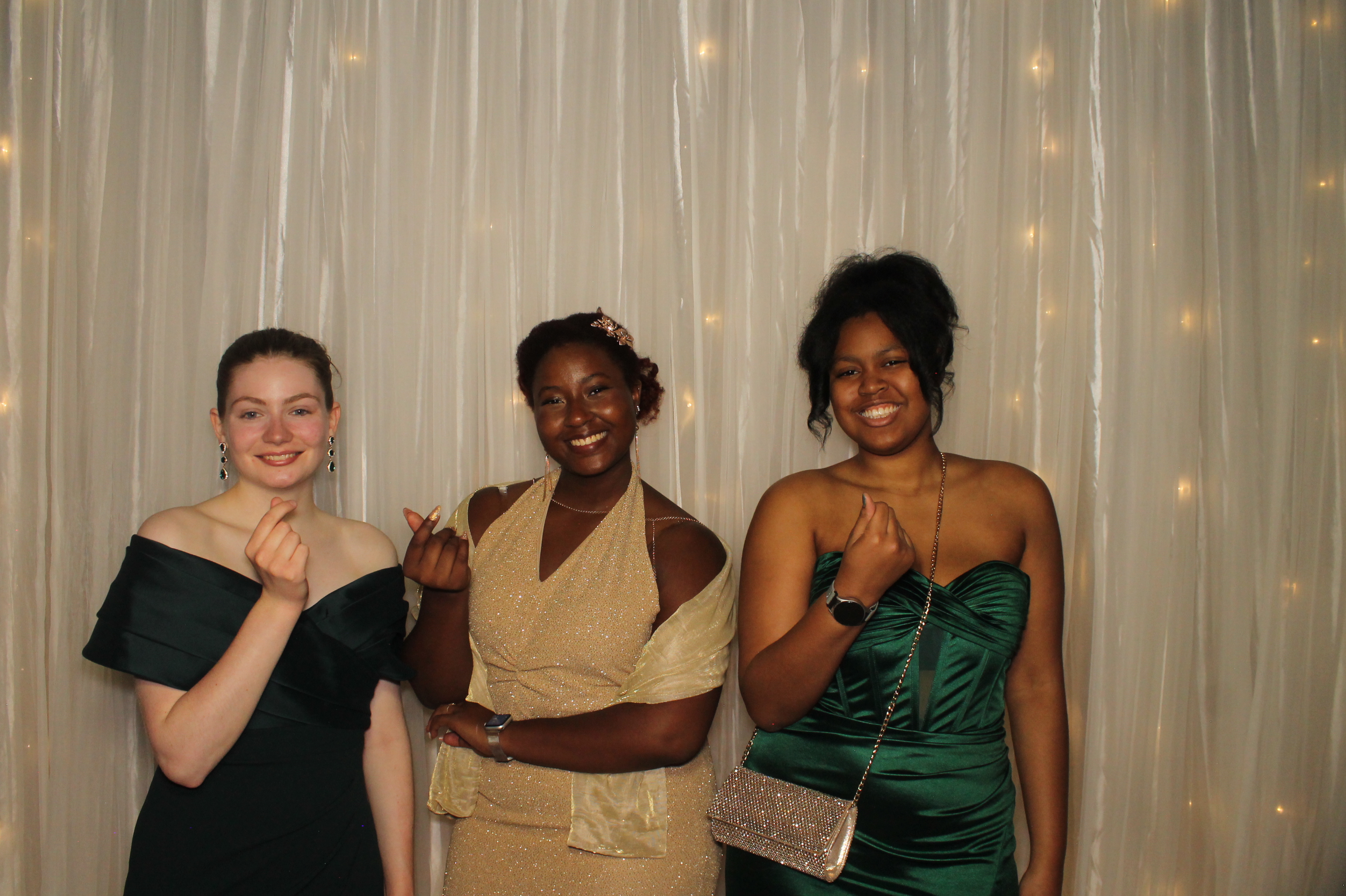 Walnut Hills Prom | View more photos from the event at gallery.photoboothcincy.com/u/PhotoBoothCincy/Walnut-Hills-Prom