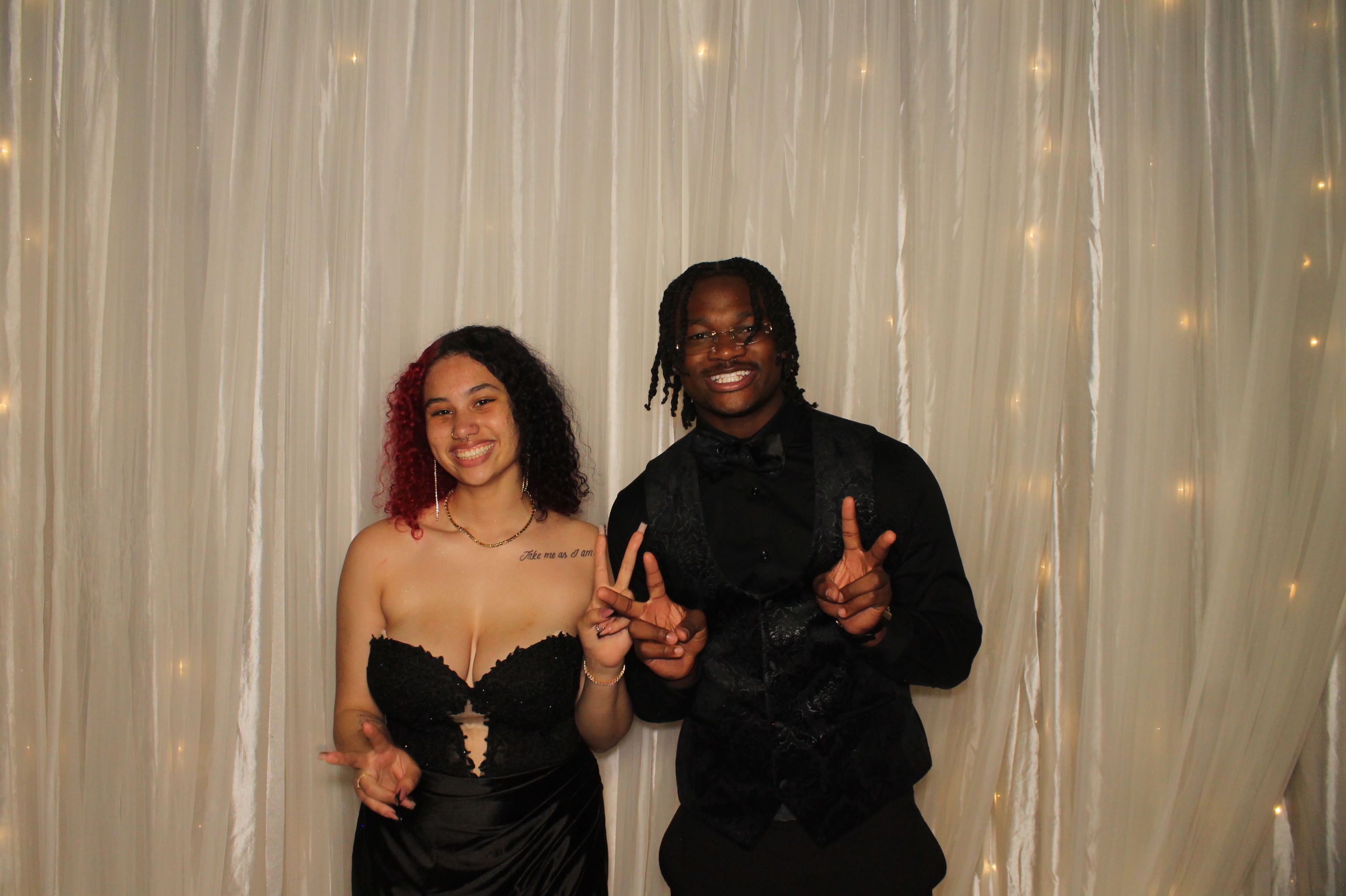 Walnut Hills Prom | View more photos from the event at gallery.photoboothcincy.com/u/PhotoBoothCincy/Walnut-Hills-Prom