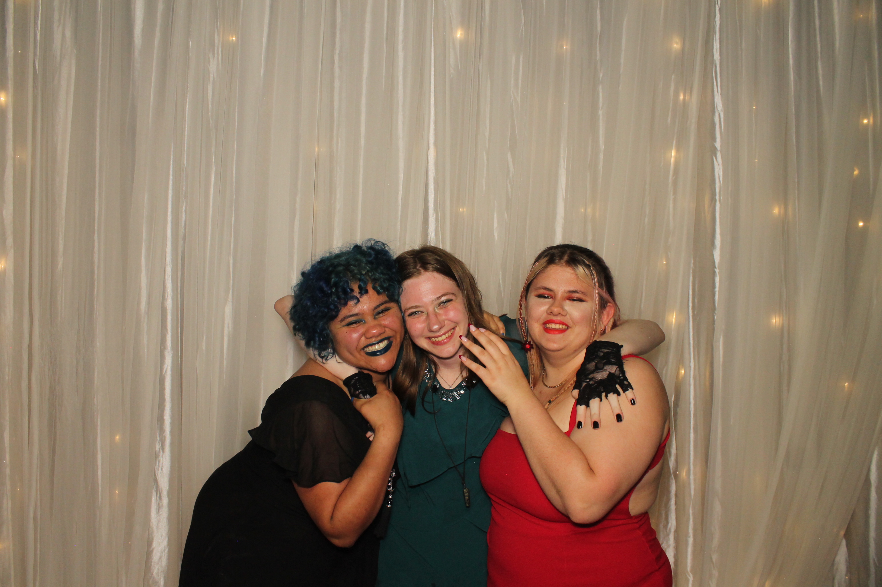 Walnut Hills Prom | View more photos from the event at gallery.photoboothcincy.com/u/PhotoBoothCincy/Walnut-Hills-Prom