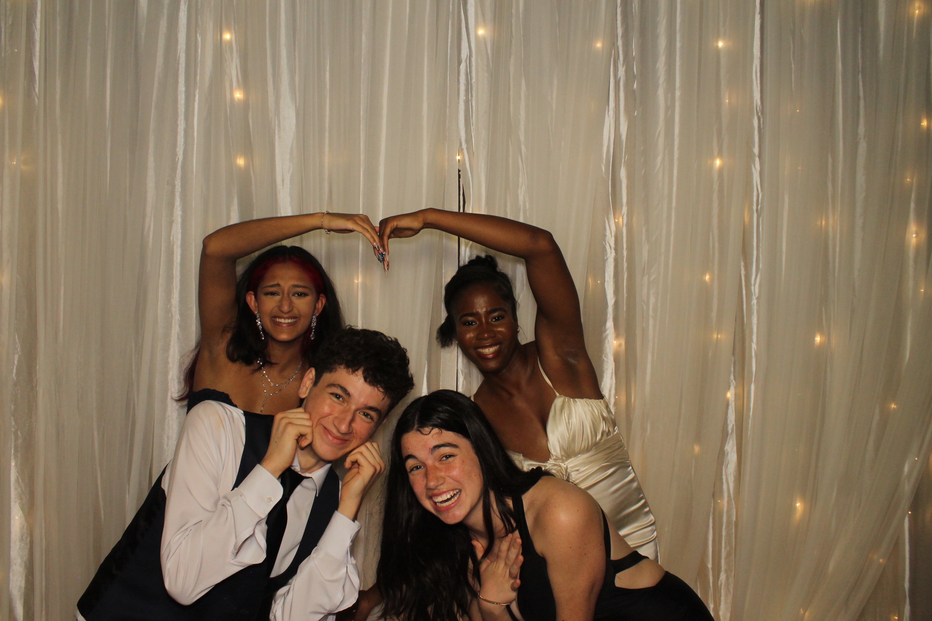 Walnut Hills Prom | View more photos from the event at gallery.photoboothcincy.com/u/PhotoBoothCincy/Walnut-Hills-Prom