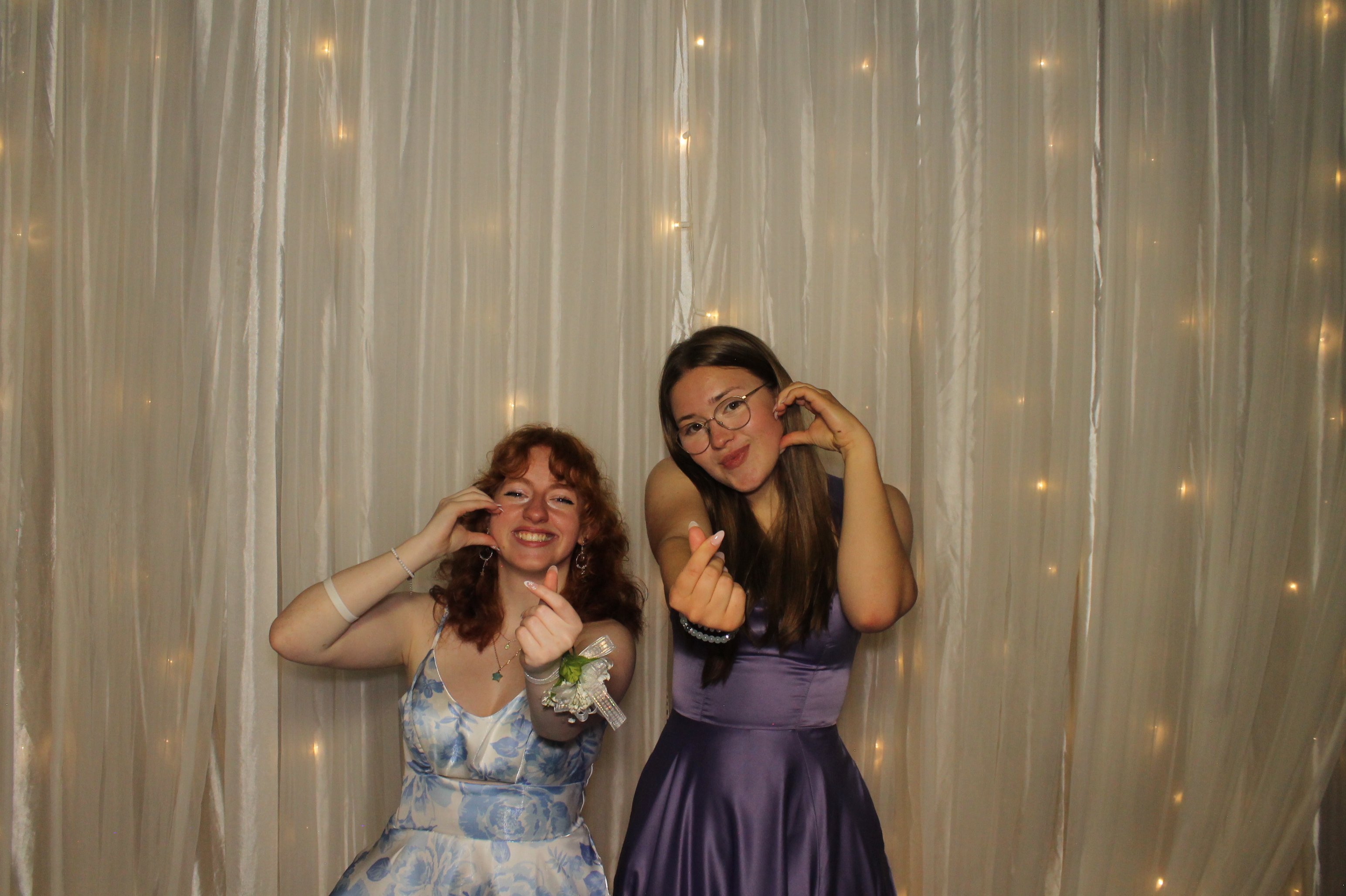 Walnut Hills Prom | View more photos from the event at gallery.photoboothcincy.com/u/PhotoBoothCincy/Walnut-Hills-Prom