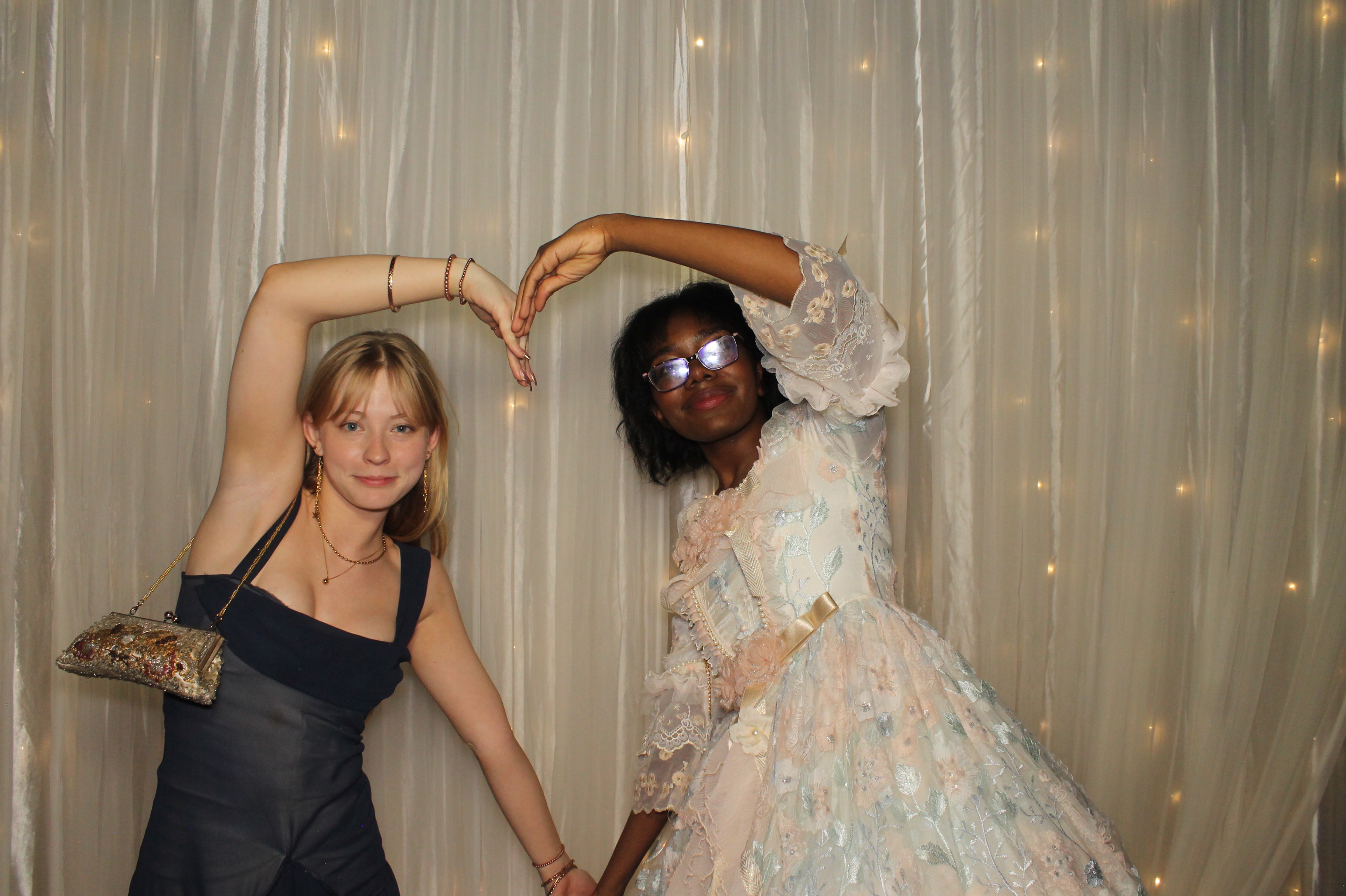 Walnut Hills Prom | View more photos from the event at gallery.photoboothcincy.com/u/PhotoBoothCincy/Walnut-Hills-Prom
