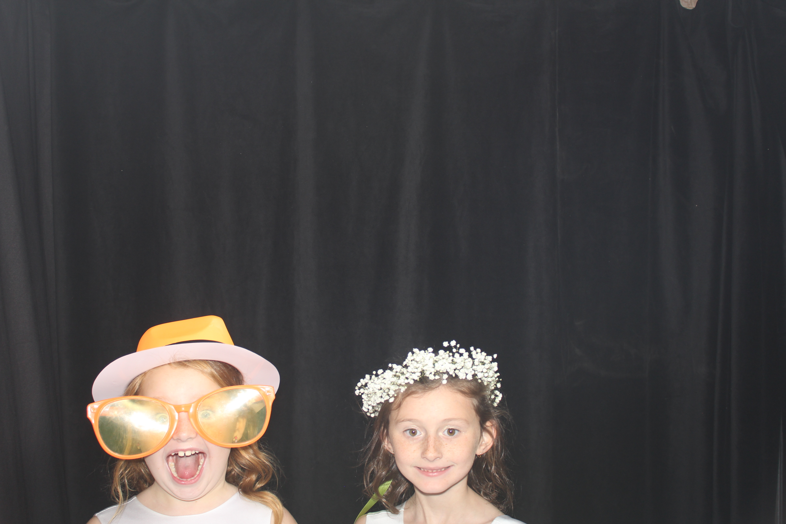 Willow & Austin Wedding | View more photos from the event at gallery.photoboothcincy.com/u/PhotoBoothCincy/Willow-Austin-Wedding