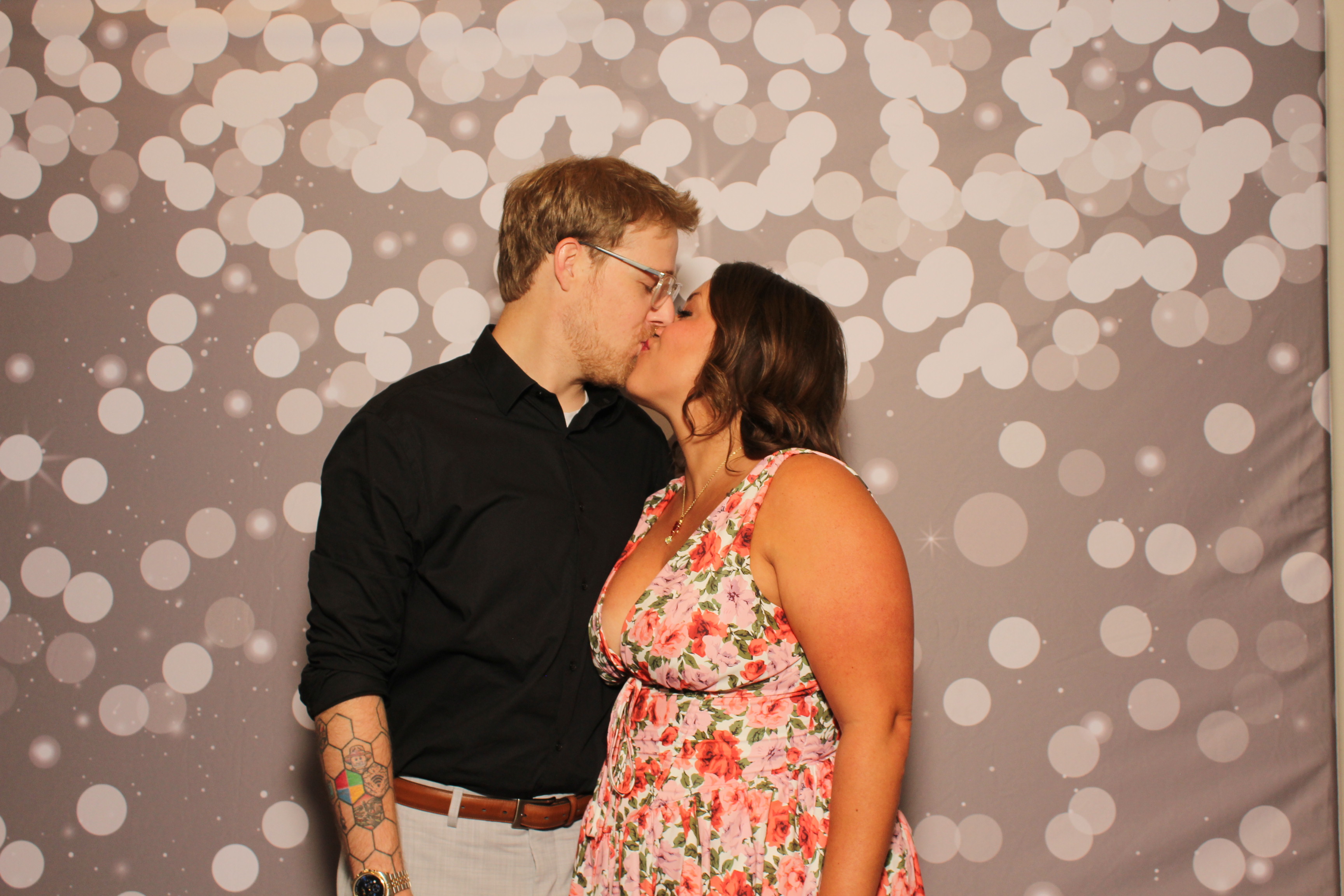 With Love, Madeline & Justin | View more photos from the event at gallery.photoboothcincy.com/u/PhotoBoothCincy/With-Love-Madeline-Justin
