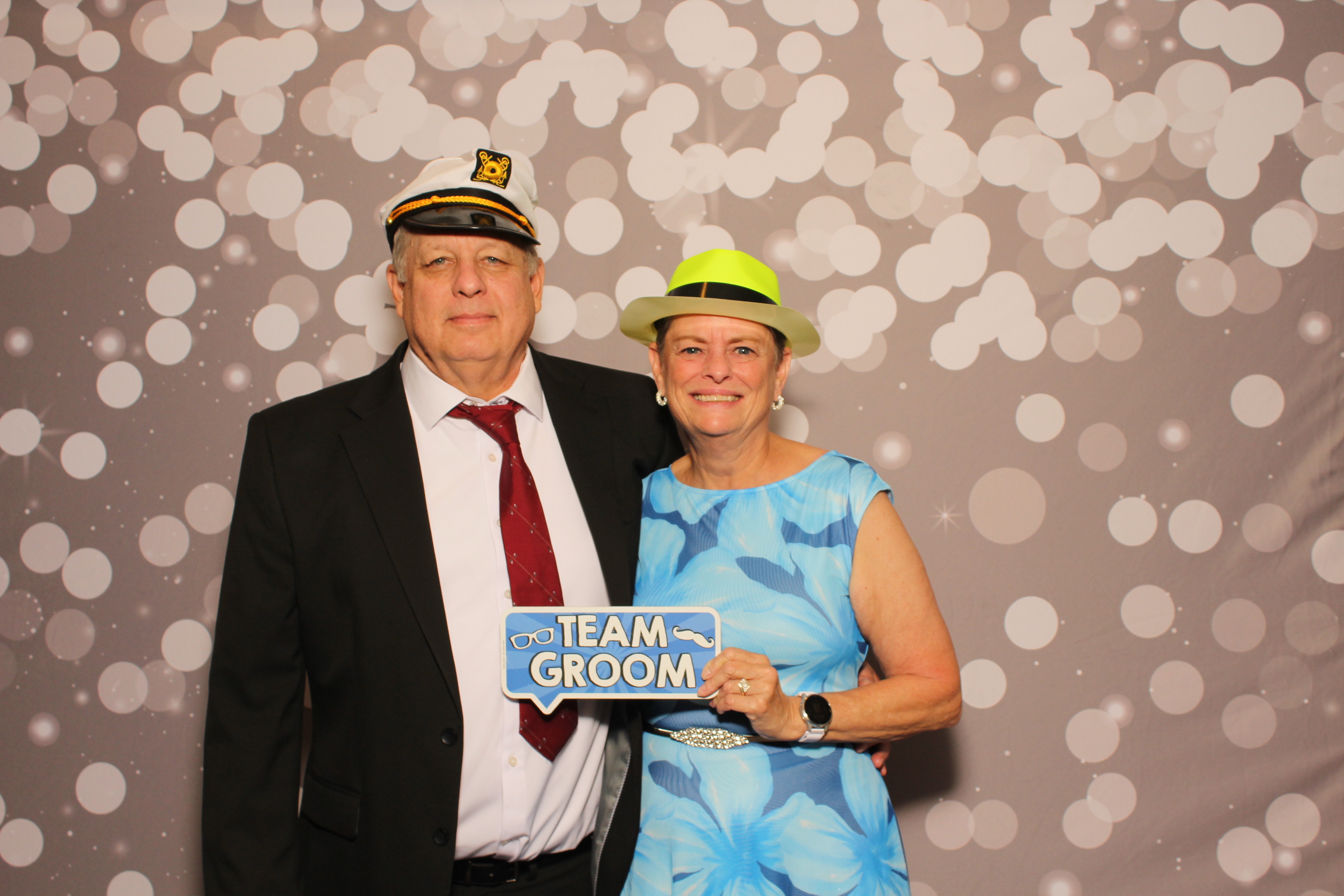 With Love, Madeline & Justin | View more photos from the event at gallery.photoboothcincy.com/u/PhotoBoothCincy/With-Love-Madeline-Justin