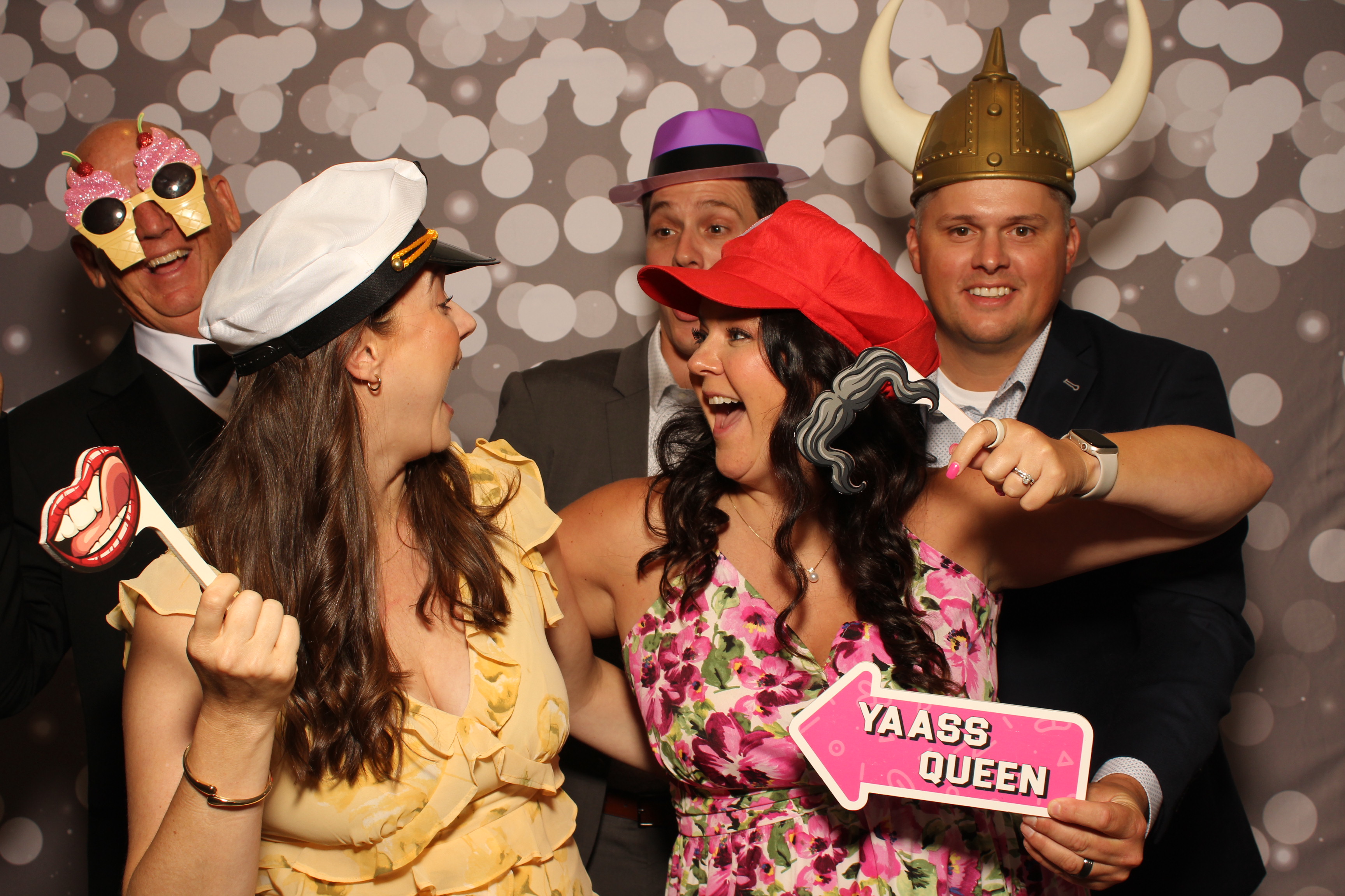 With Love, Madeline & Justin | View more photos from the event at gallery.photoboothcincy.com/u/PhotoBoothCincy/With-Love-Madeline-Justin