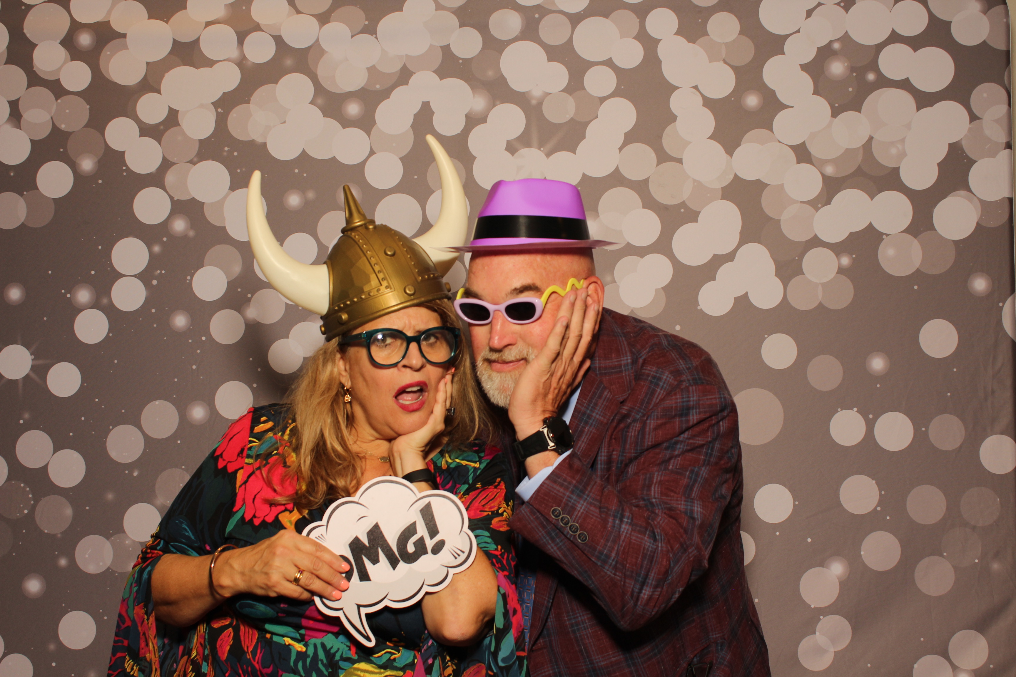 With Love, Madeline & Justin | View more photos from the event at gallery.photoboothcincy.com/u/PhotoBoothCincy/With-Love-Madeline-Justin