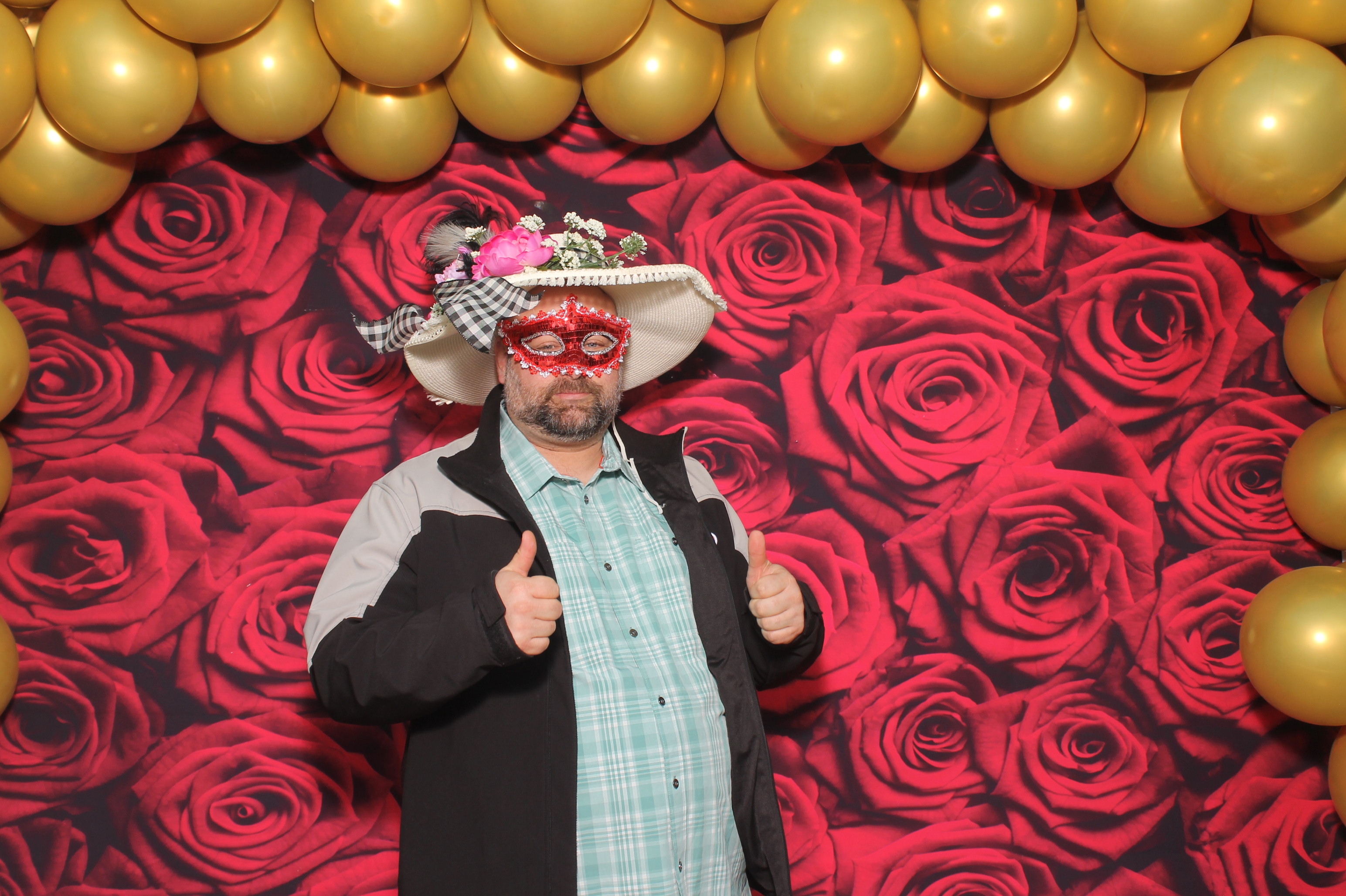 YMCA Fundraiser | View more photos from the event at gallery.photoboothcincy.com/u/PhotoBoothCincy/YMCA-Fundraiser-0