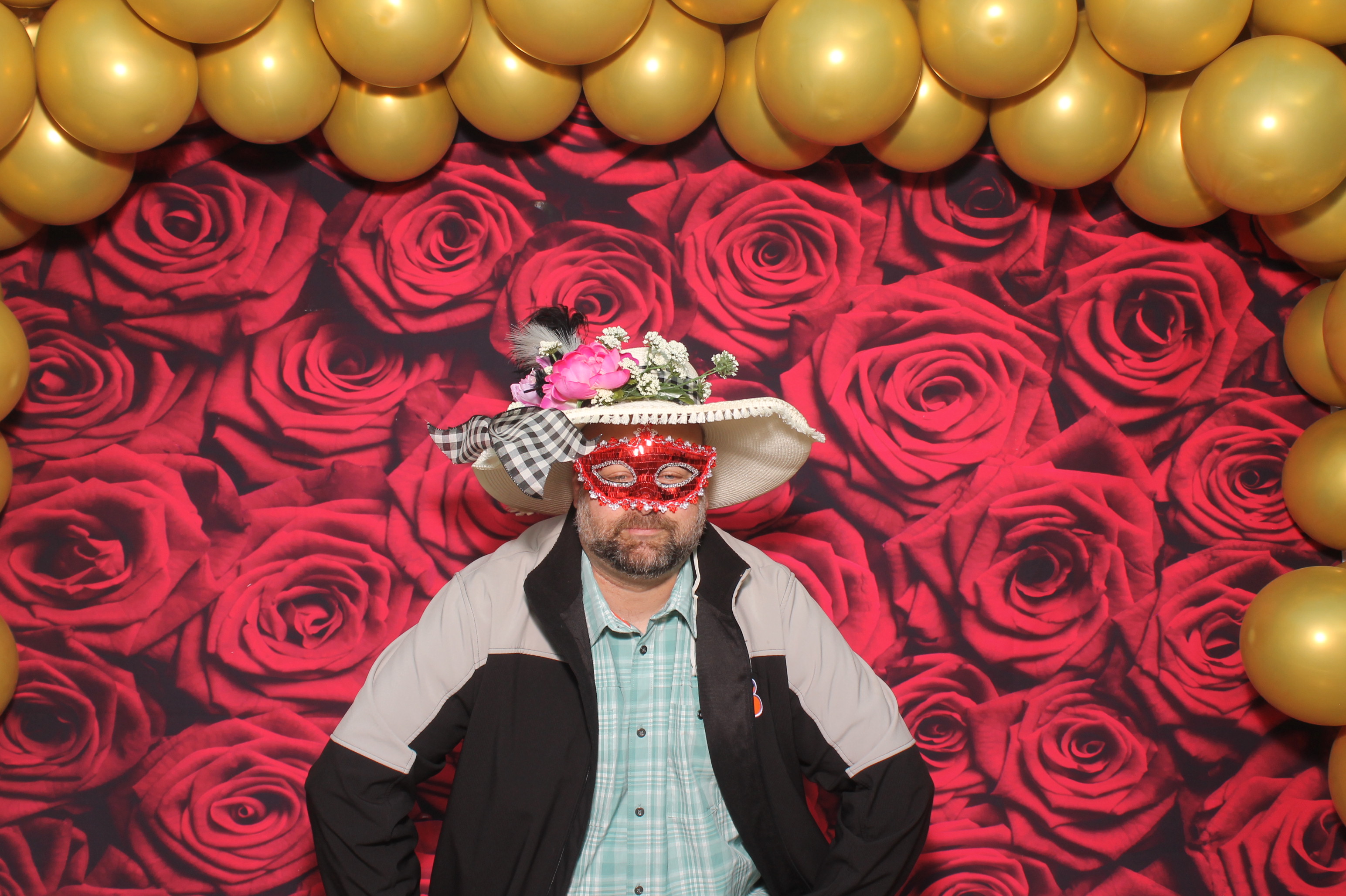 YMCA Fundraiser | View more photos from the event at gallery.photoboothcincy.com/u/PhotoBoothCincy/YMCA-Fundraiser-0