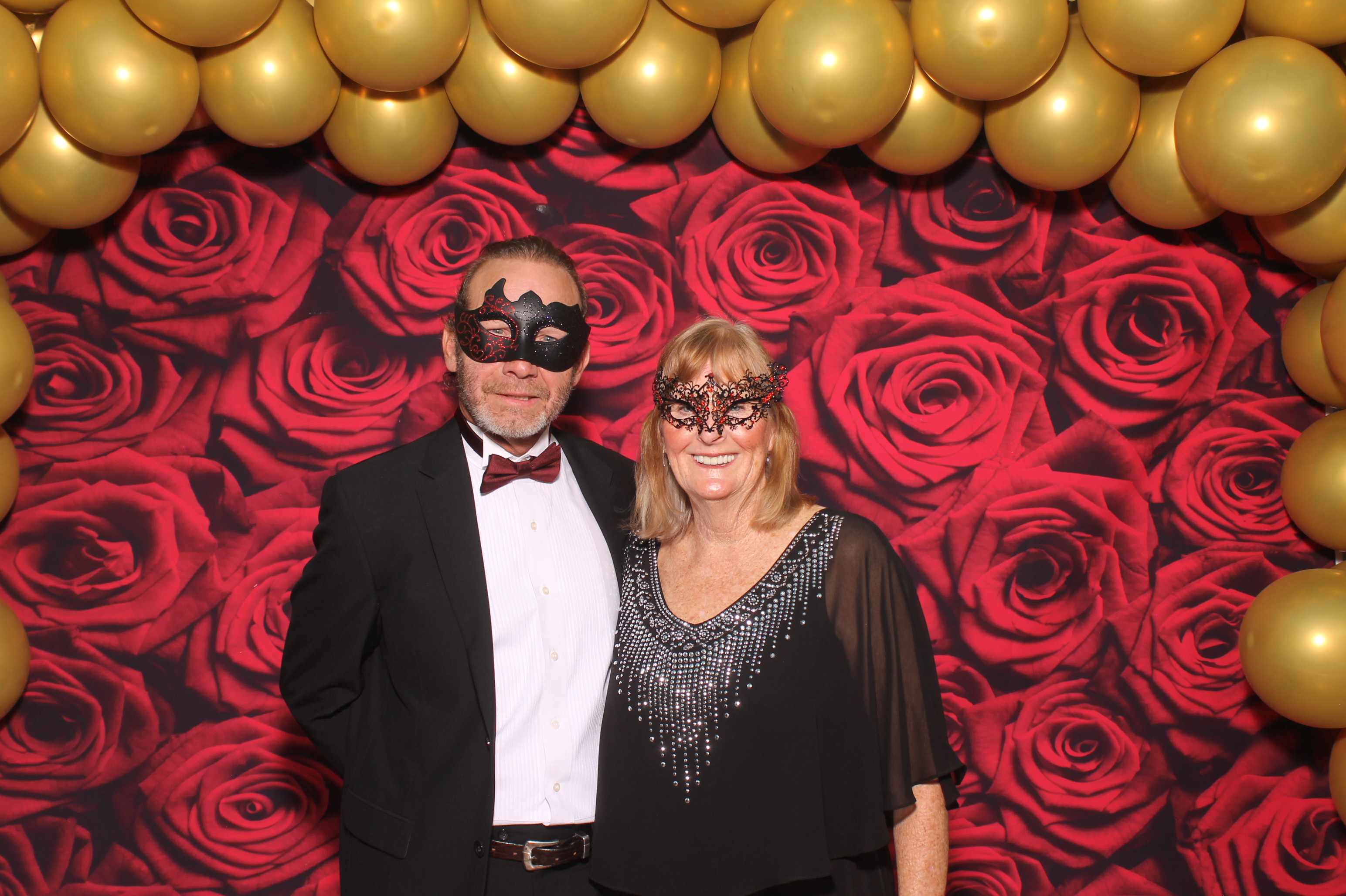 YMCA Fundraiser | View more photos from the event at gallery.photoboothcincy.com/u/PhotoBoothCincy/YMCA-Fundraiser-0