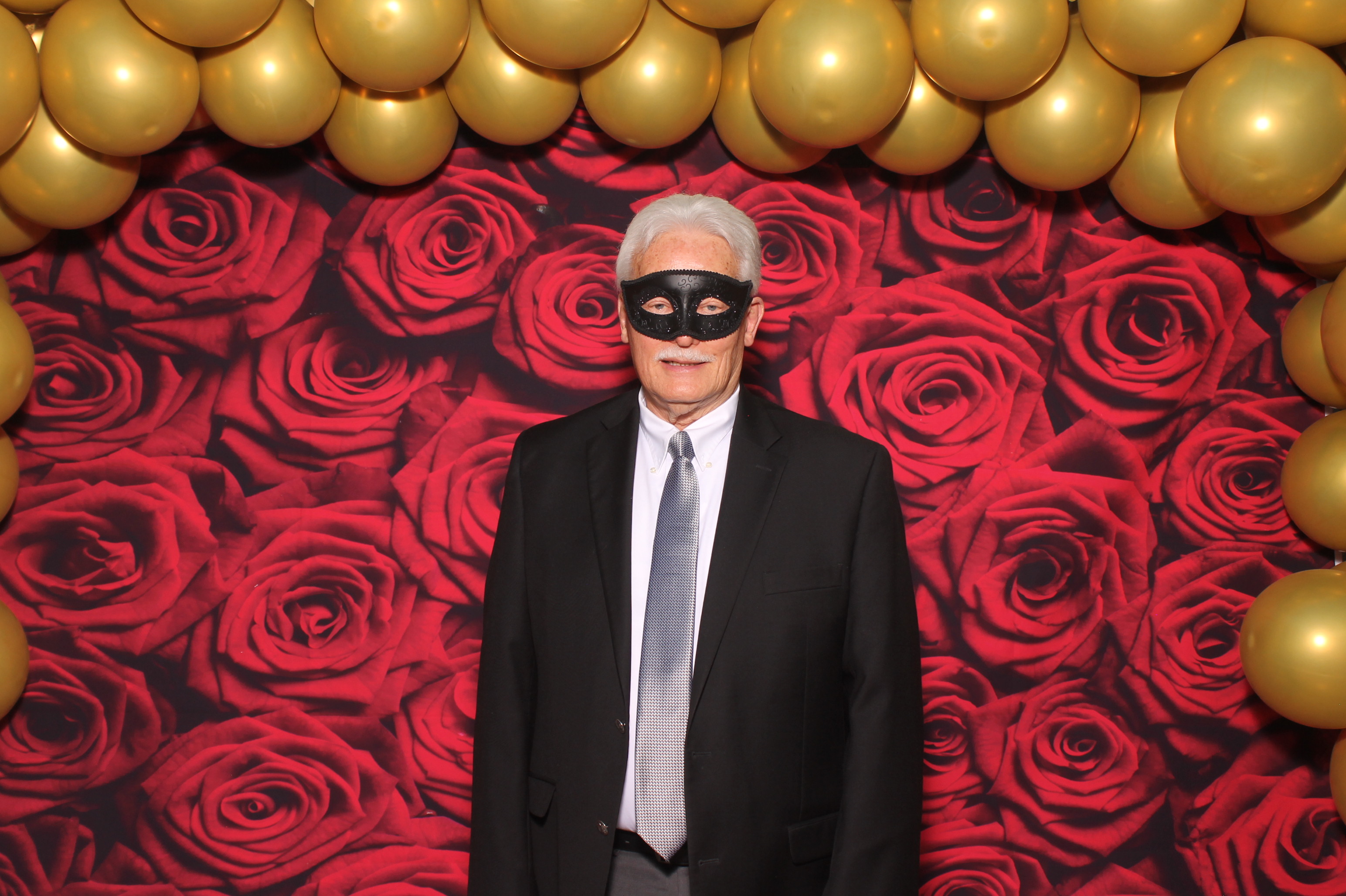 YMCA Fundraiser | View more photos from the event at gallery.photoboothcincy.com/u/PhotoBoothCincy/YMCA-Fundraiser-0