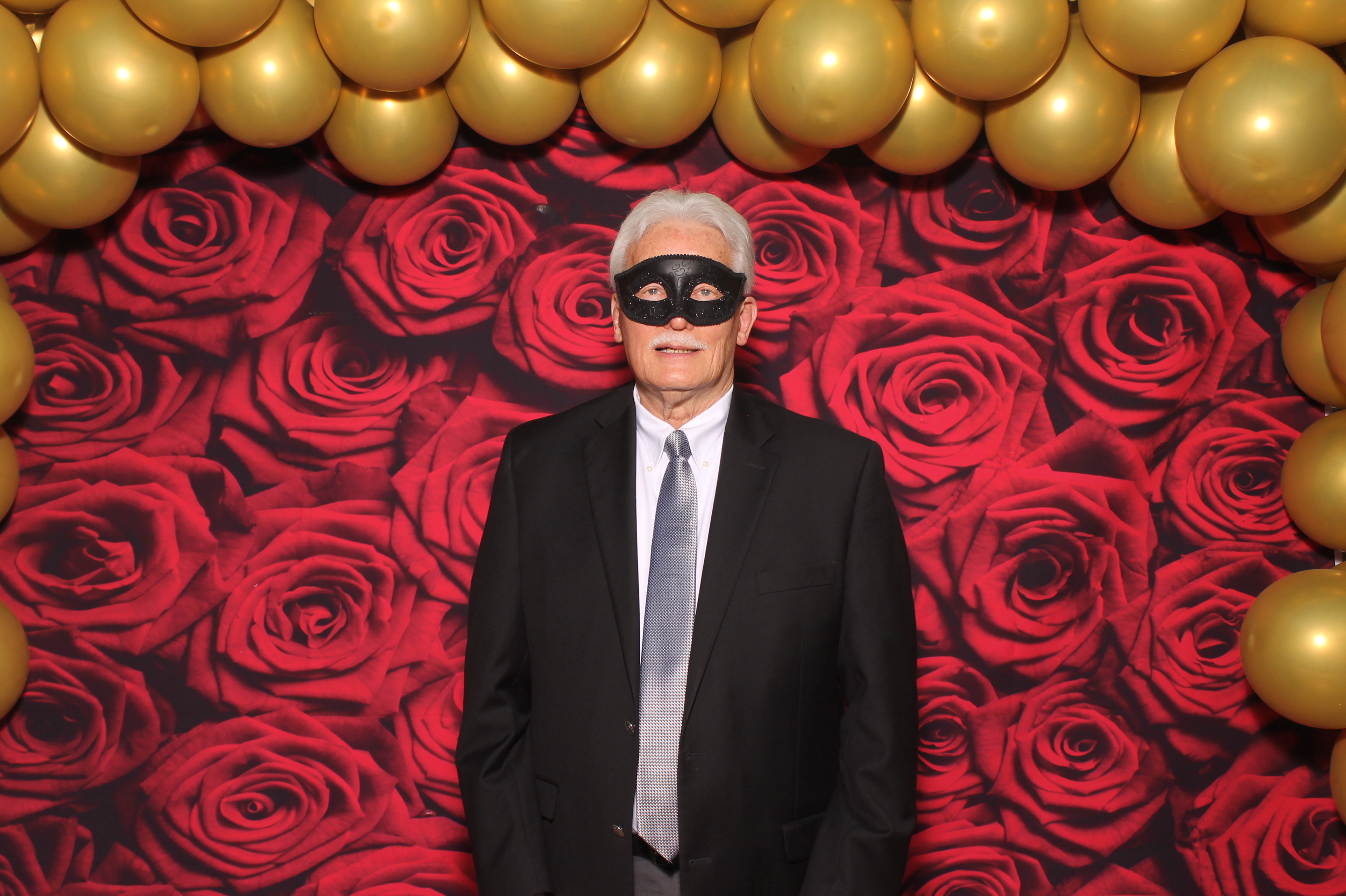 YMCA Fundraiser | View more photos from the event at gallery.photoboothcincy.com/u/PhotoBoothCincy/YMCA-Fundraiser-0