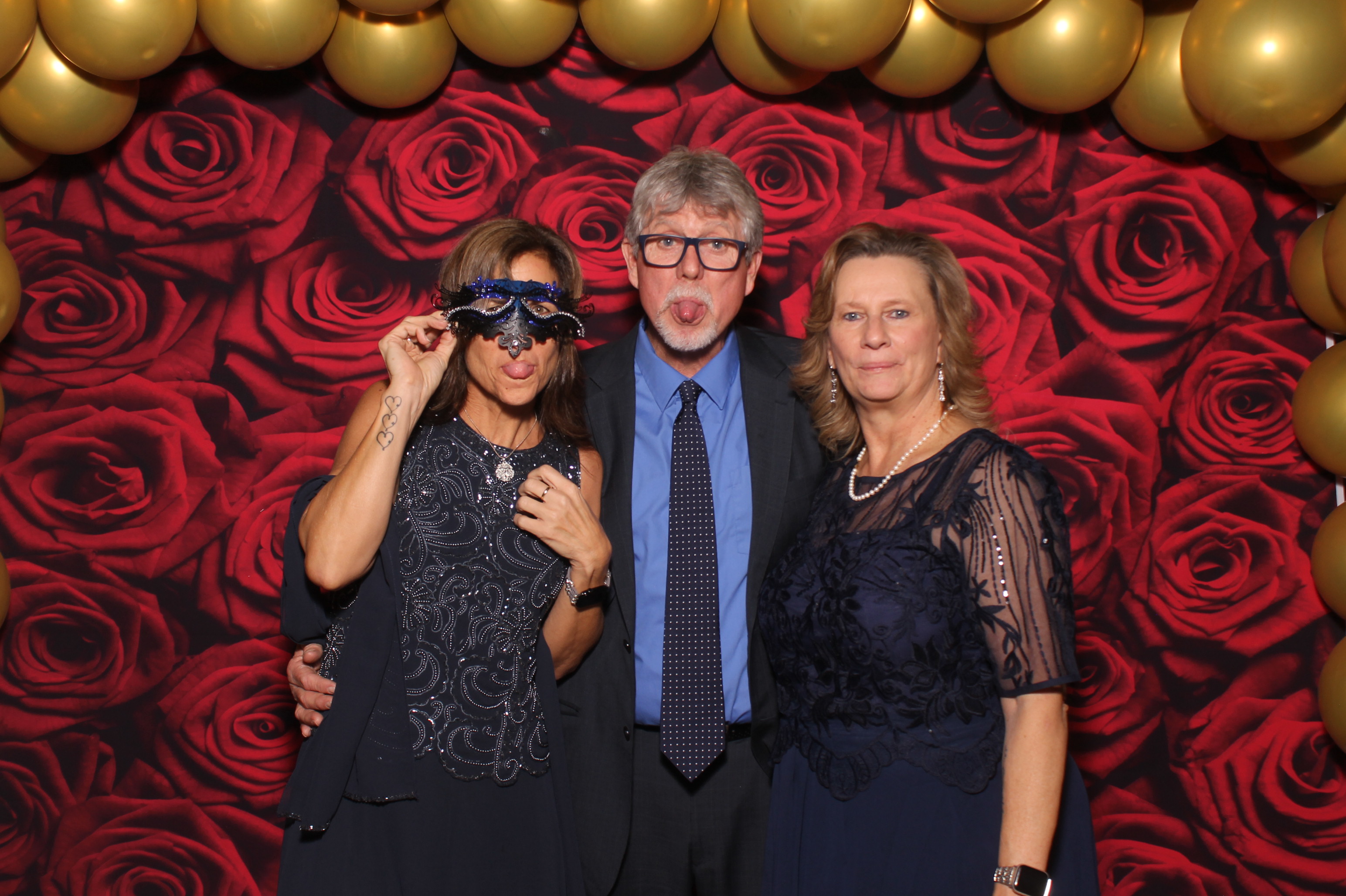 YMCA Fundraiser | View more photos from the event at gallery.photoboothcincy.com/u/PhotoBoothCincy/YMCA-Fundraiser-0