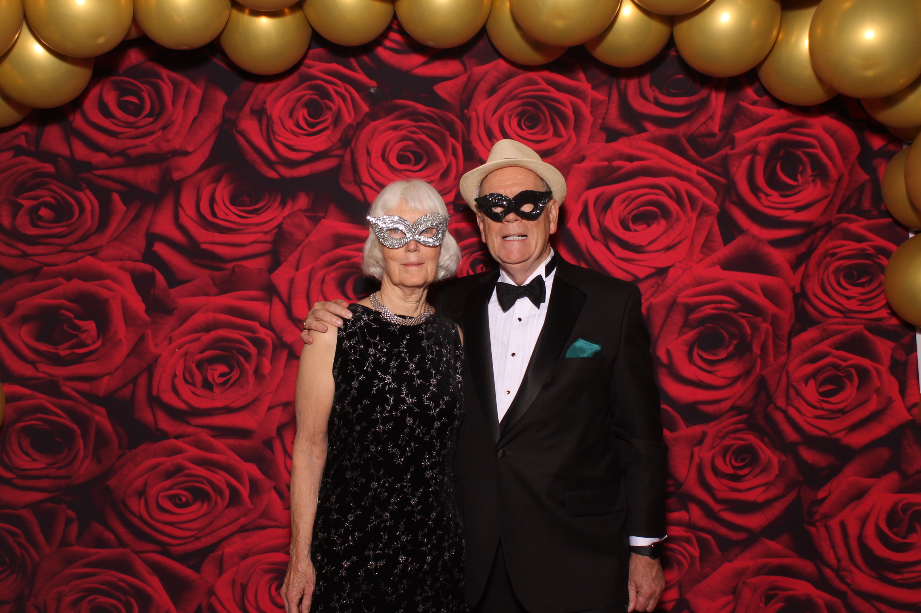 YMCA Fundraiser | View more photos from the event at gallery.photoboothcincy.com/u/PhotoBoothCincy/YMCA-Fundraiser-0