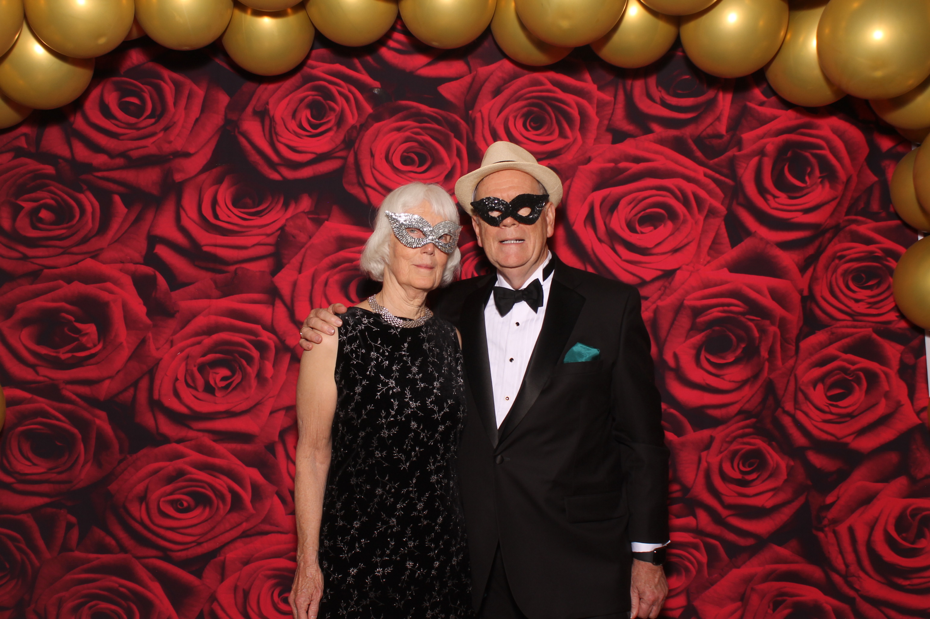 YMCA Fundraiser | View more photos from the event at gallery.photoboothcincy.com/u/PhotoBoothCincy/YMCA-Fundraiser-0