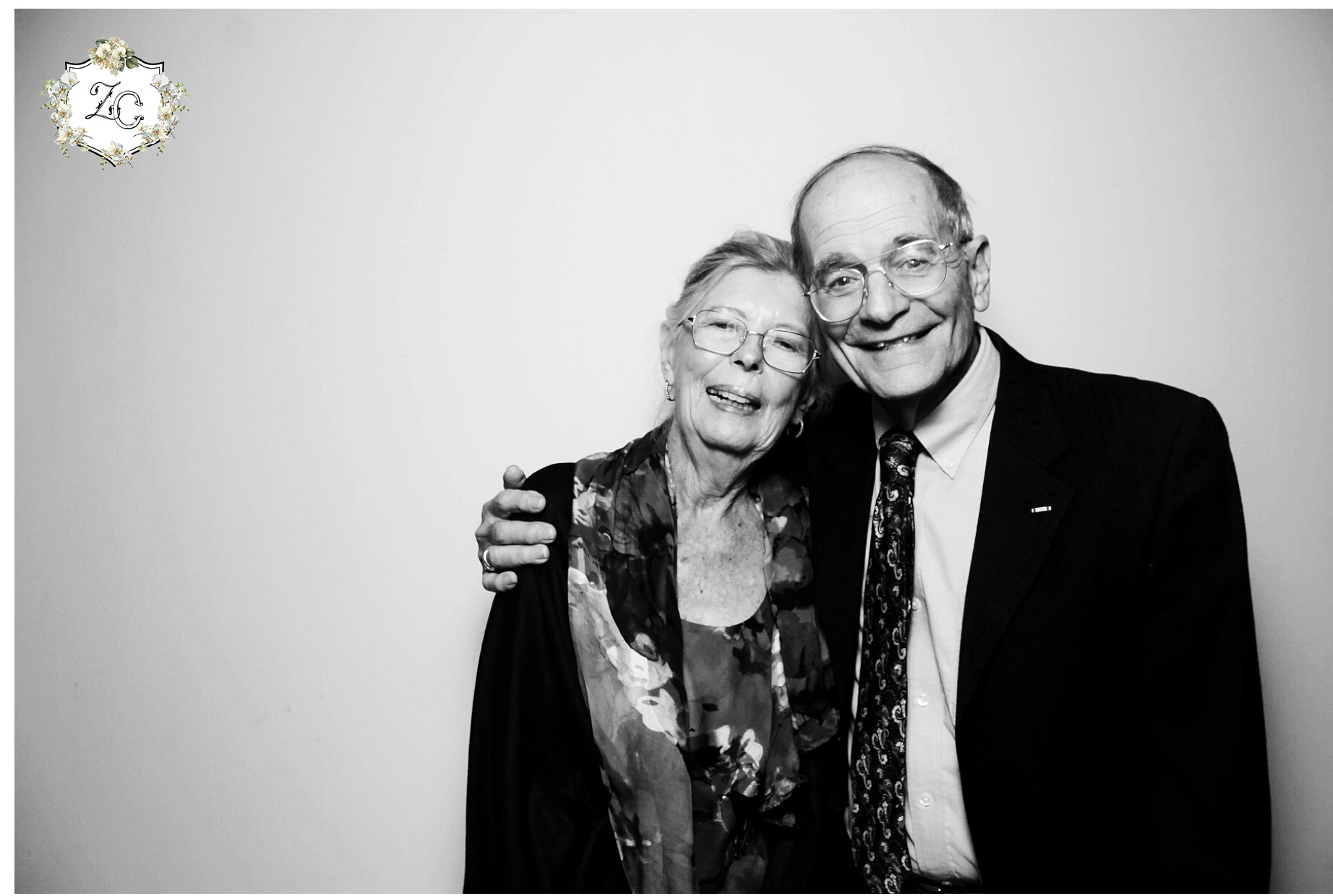 Zoe & Carson Reception | View more photos from the event at gallery.photoboothcincy.com/u/PhotoBoothCincy/Zoe-Carson-Reception