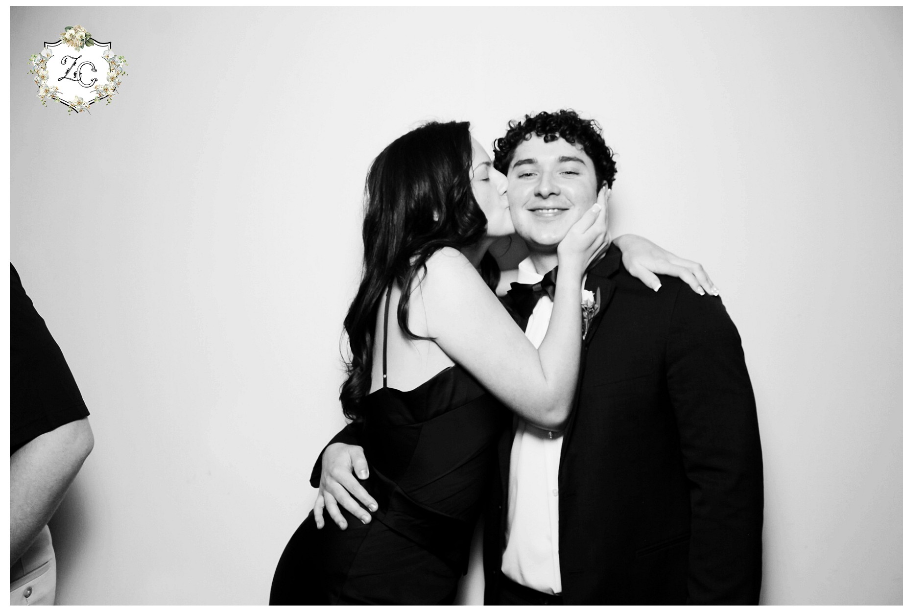 Zoe & Carson Reception | View more photos from the event at gallery.photoboothcincy.com/u/PhotoBoothCincy/Zoe-Carson-Reception