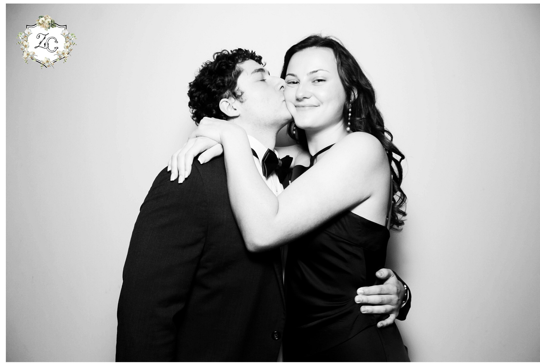 Zoe & Carson Reception | View more photos from the event at gallery.photoboothcincy.com/u/PhotoBoothCincy/Zoe-Carson-Reception