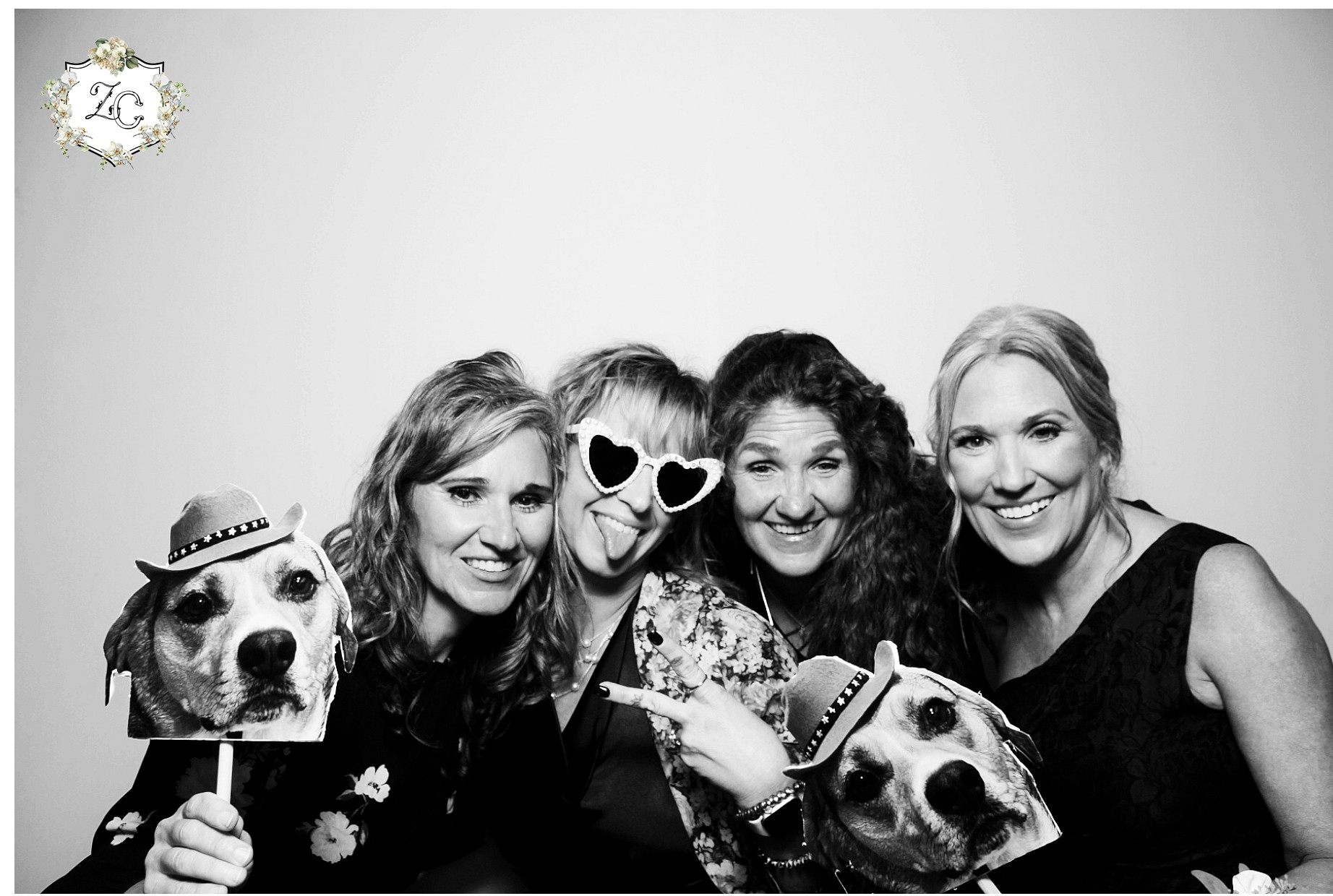 Zoe & Carson Reception | View more photos from the event at gallery.photoboothcincy.com/u/PhotoBoothCincy/Zoe-Carson-Reception