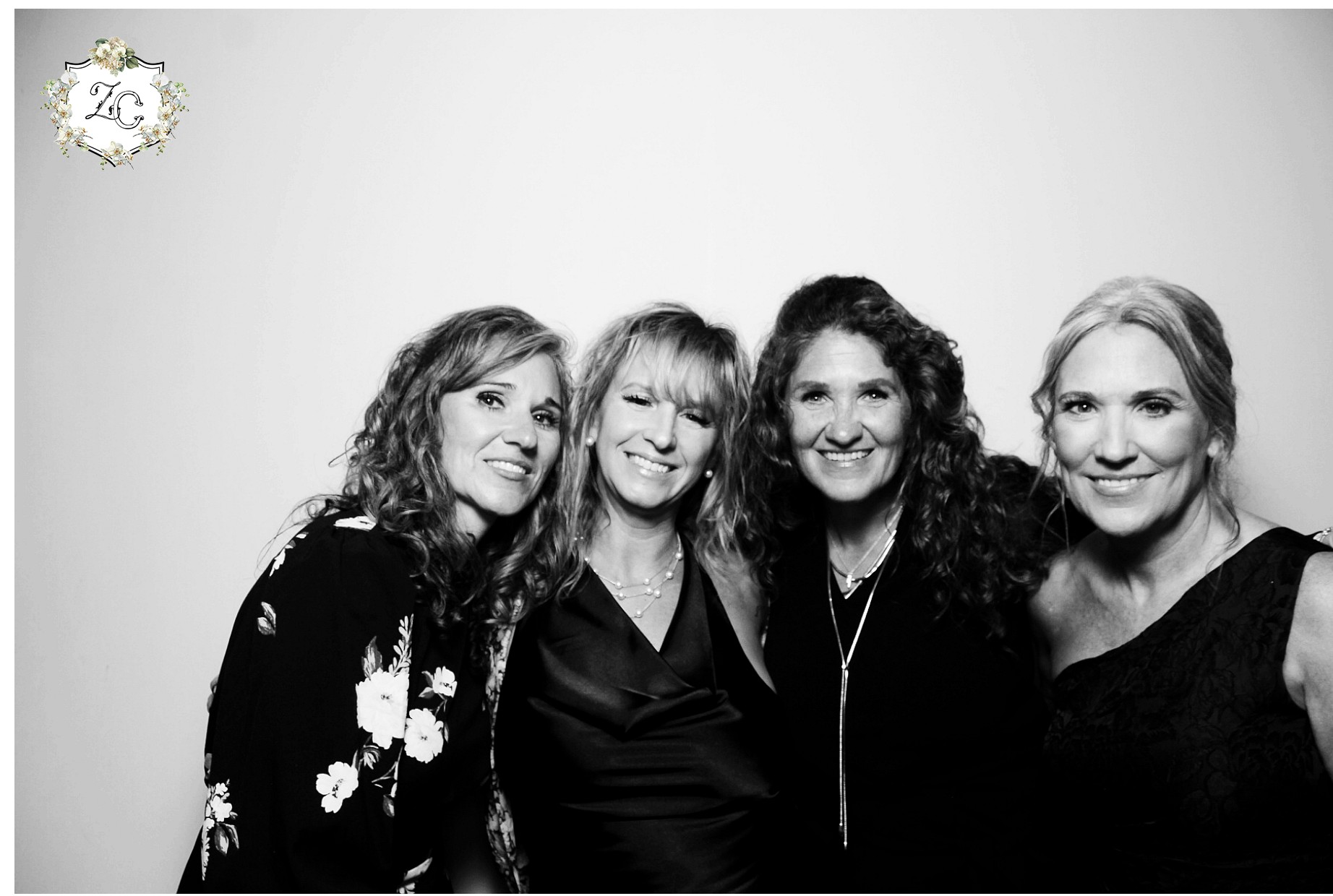 Zoe & Carson Reception | View more photos from the event at gallery.photoboothcincy.com/u/PhotoBoothCincy/Zoe-Carson-Reception