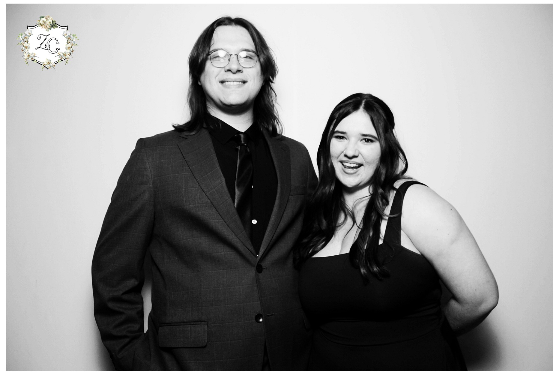 Zoe & Carson Reception | View more photos from the event at gallery.photoboothcincy.com/u/PhotoBoothCincy/Zoe-Carson-Reception
