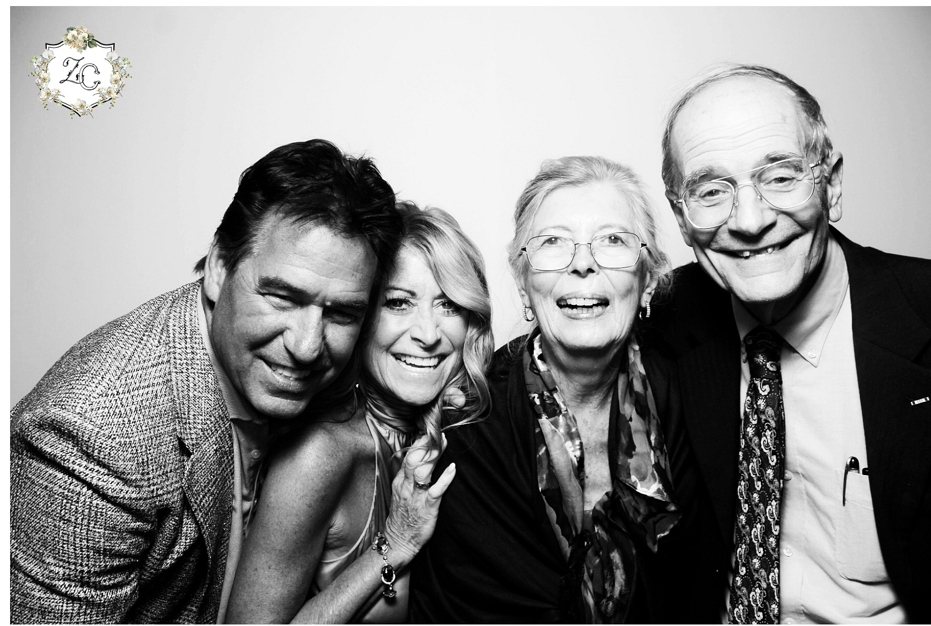 Zoe & Carson Reception | View more photos from the event at gallery.photoboothcincy.com/u/PhotoBoothCincy/Zoe-Carson-Reception