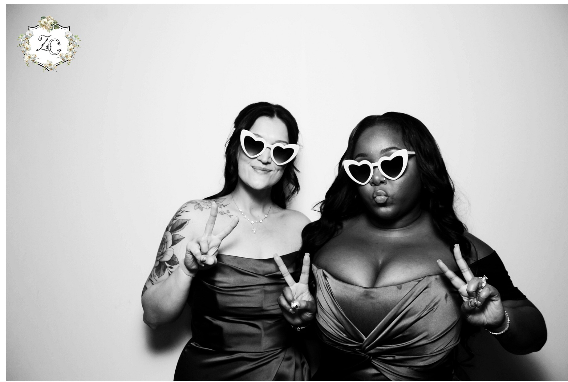 Zoe & Carson Reception | View more photos from the event at gallery.photoboothcincy.com/u/PhotoBoothCincy/Zoe-Carson-Reception