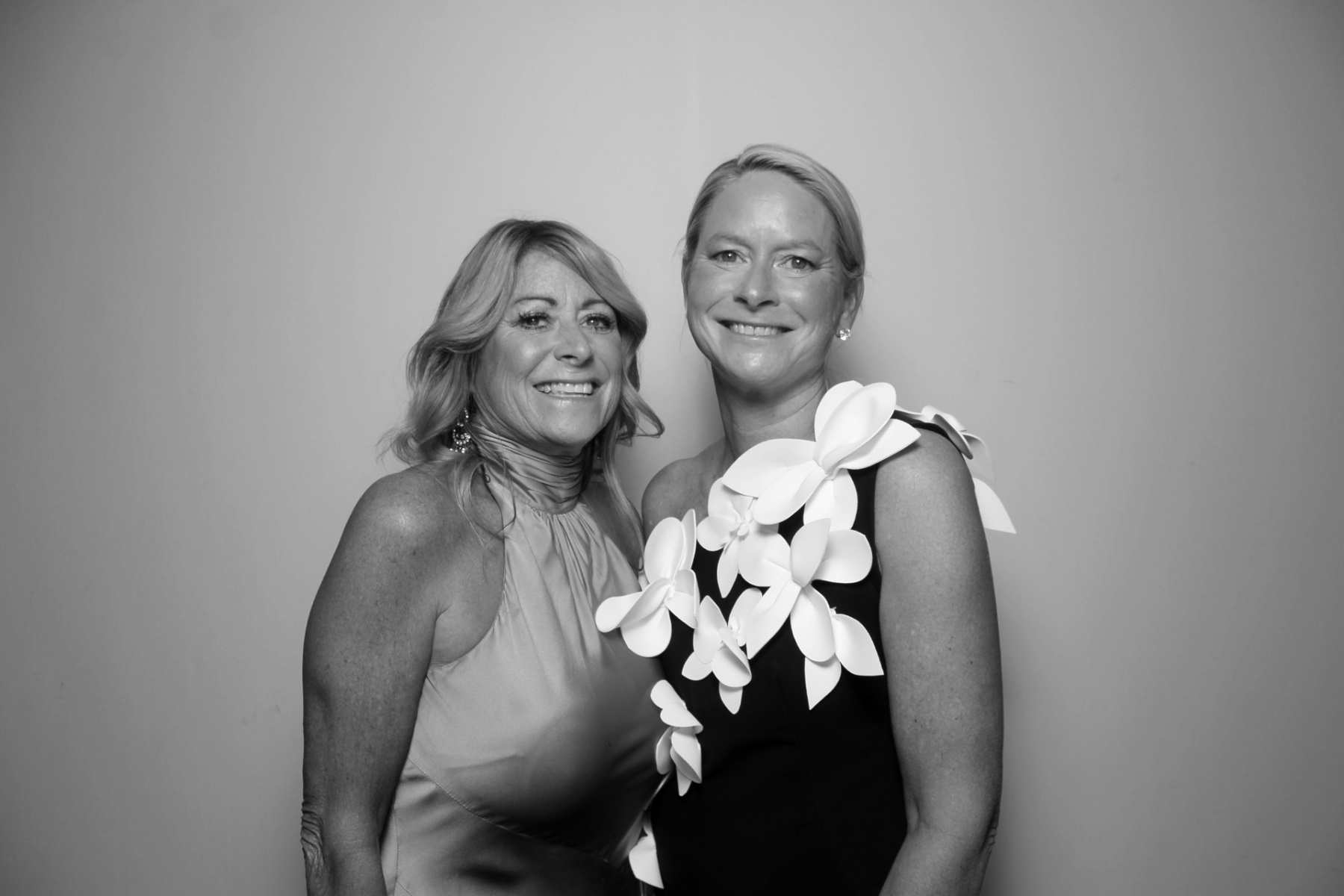 Zoe & Carson Reception | View more photos from the event at gallery.photoboothcincy.com/u/PhotoBoothCincy/Zoe-Carson-Reception
