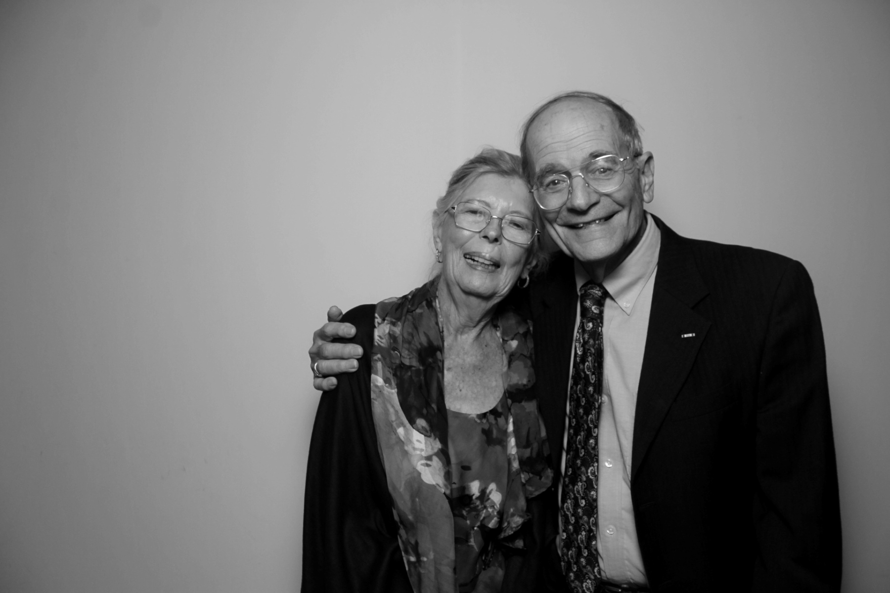 Zoe & Carson Reception | View more photos from the event at gallery.photoboothcincy.com/u/PhotoBoothCincy/Zoe-Carson-Reception