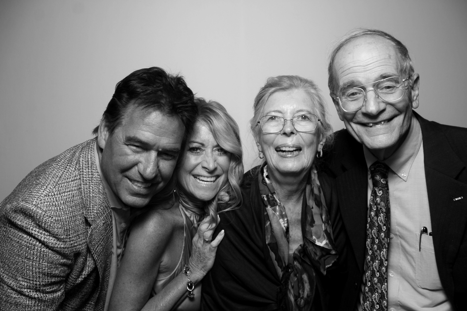 Zoe & Carson Reception | View more photos from the event at gallery.photoboothcincy.com/u/PhotoBoothCincy/Zoe-Carson-Reception