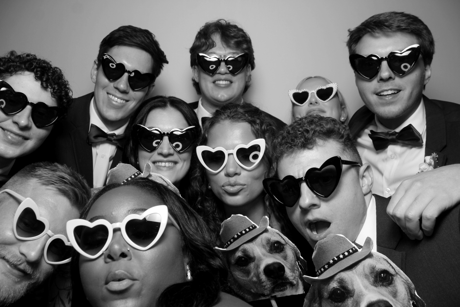 Zoe & Carson Reception | View more photos from the event at gallery.photoboothcincy.com/u/PhotoBoothCincy/Zoe-Carson-Reception