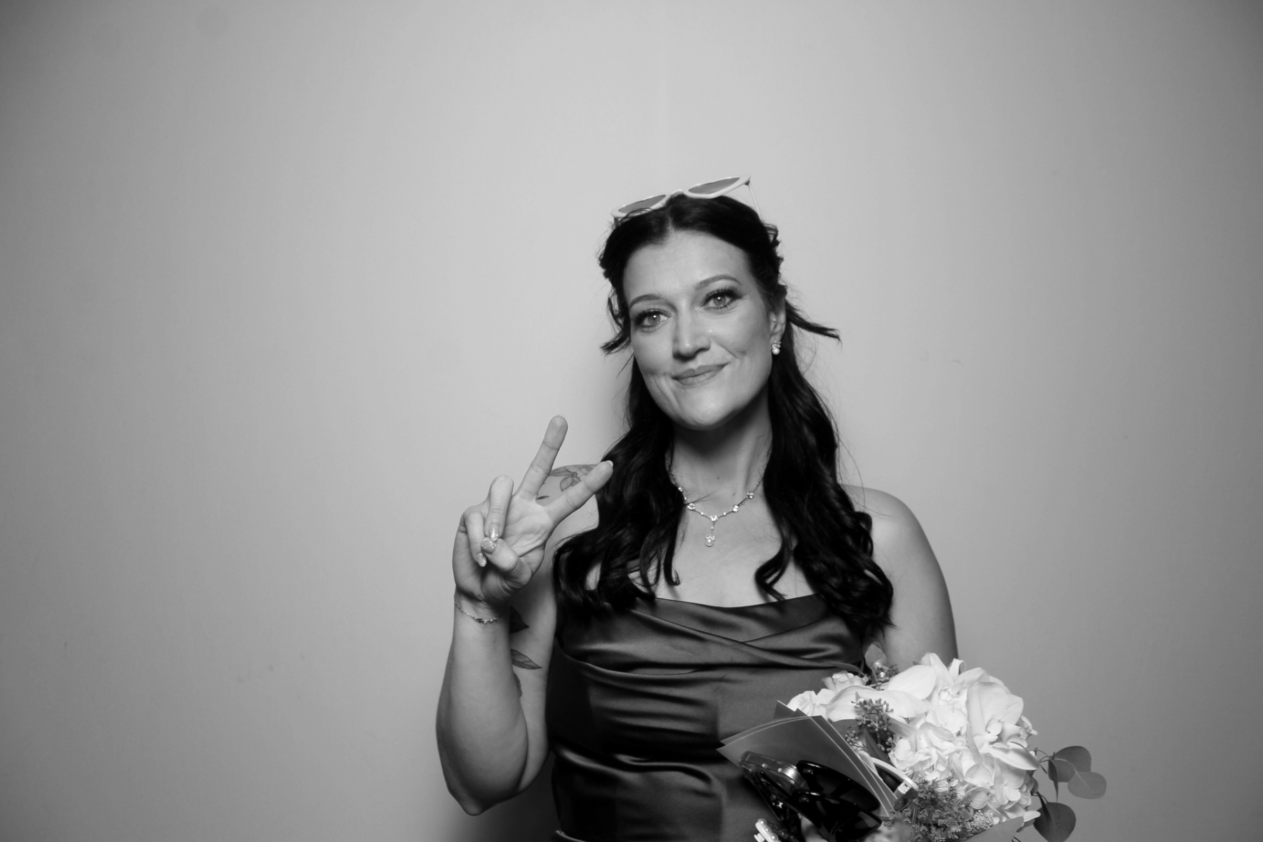 Zoe & Carson Reception | View more photos from the event at gallery.photoboothcincy.com/u/PhotoBoothCincy/Zoe-Carson-Reception
