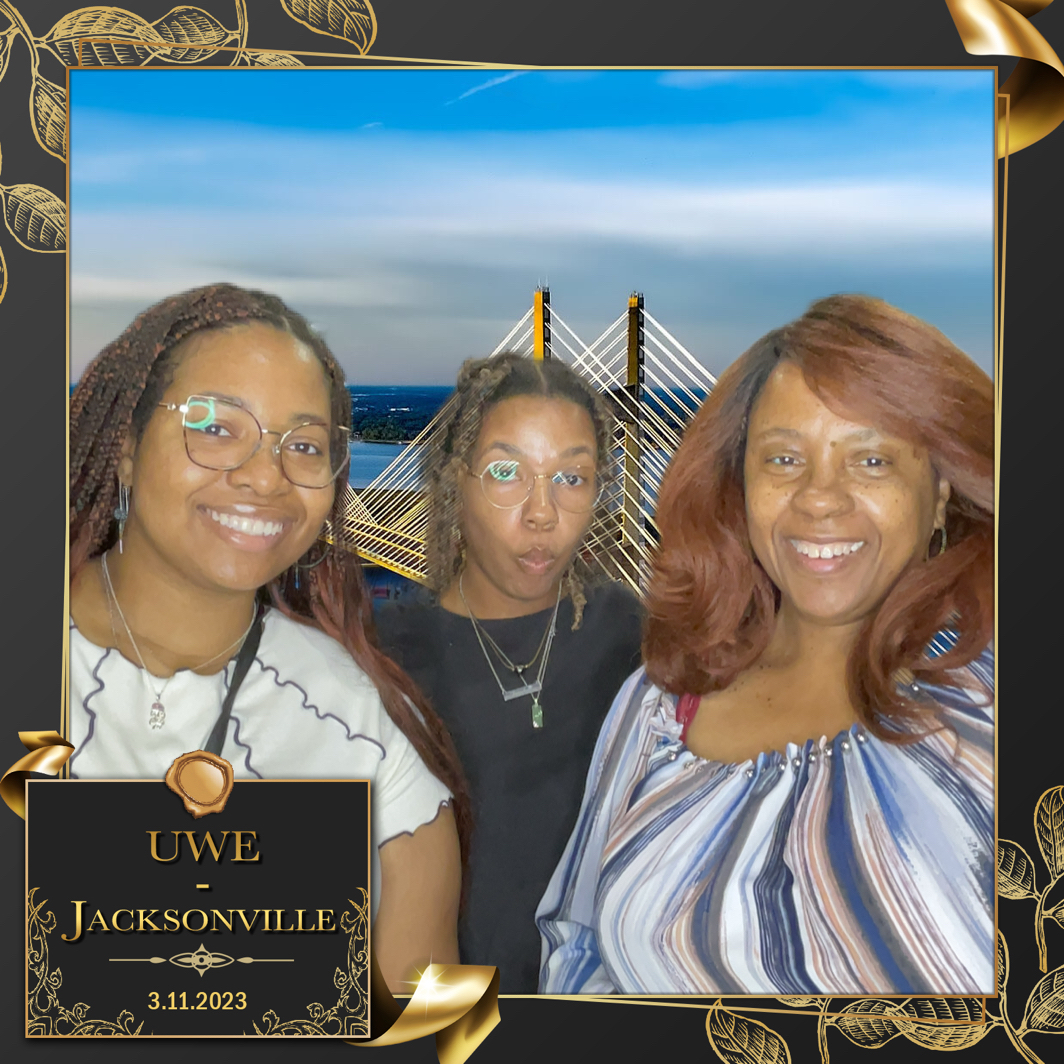 Eli Lilly and Company @ Ultimate Women's Expo | View more photos from the event at gallery.photoboothpixel.com/u/PhotoBoothPixel/Eli-Lilly-and-Company-Ultimate-Womens-Expo