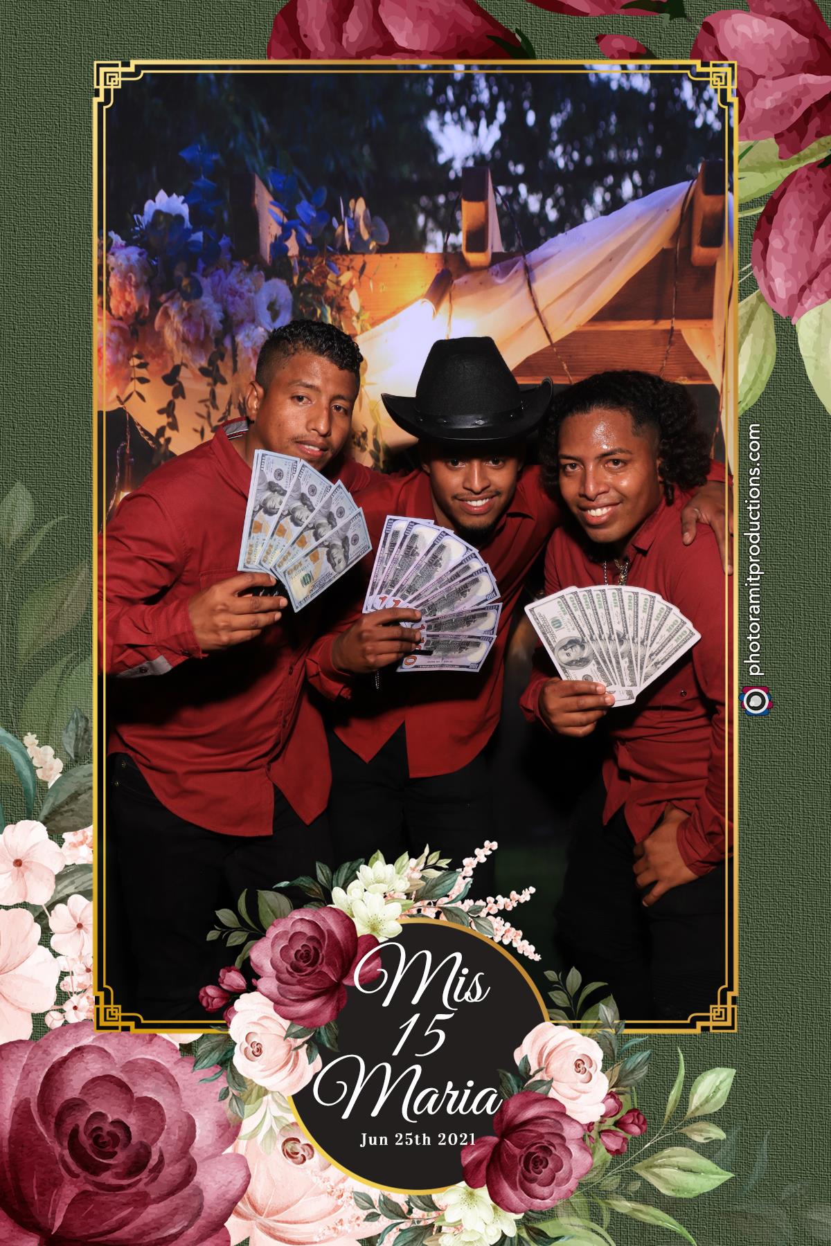 Maria Quinceanera 25 JUN 2021 | View more photos from the event at gallery.photoramitproductions.com/u/PhotoRAMITProductions/Maria-Quinceanera-25-JUN-2021